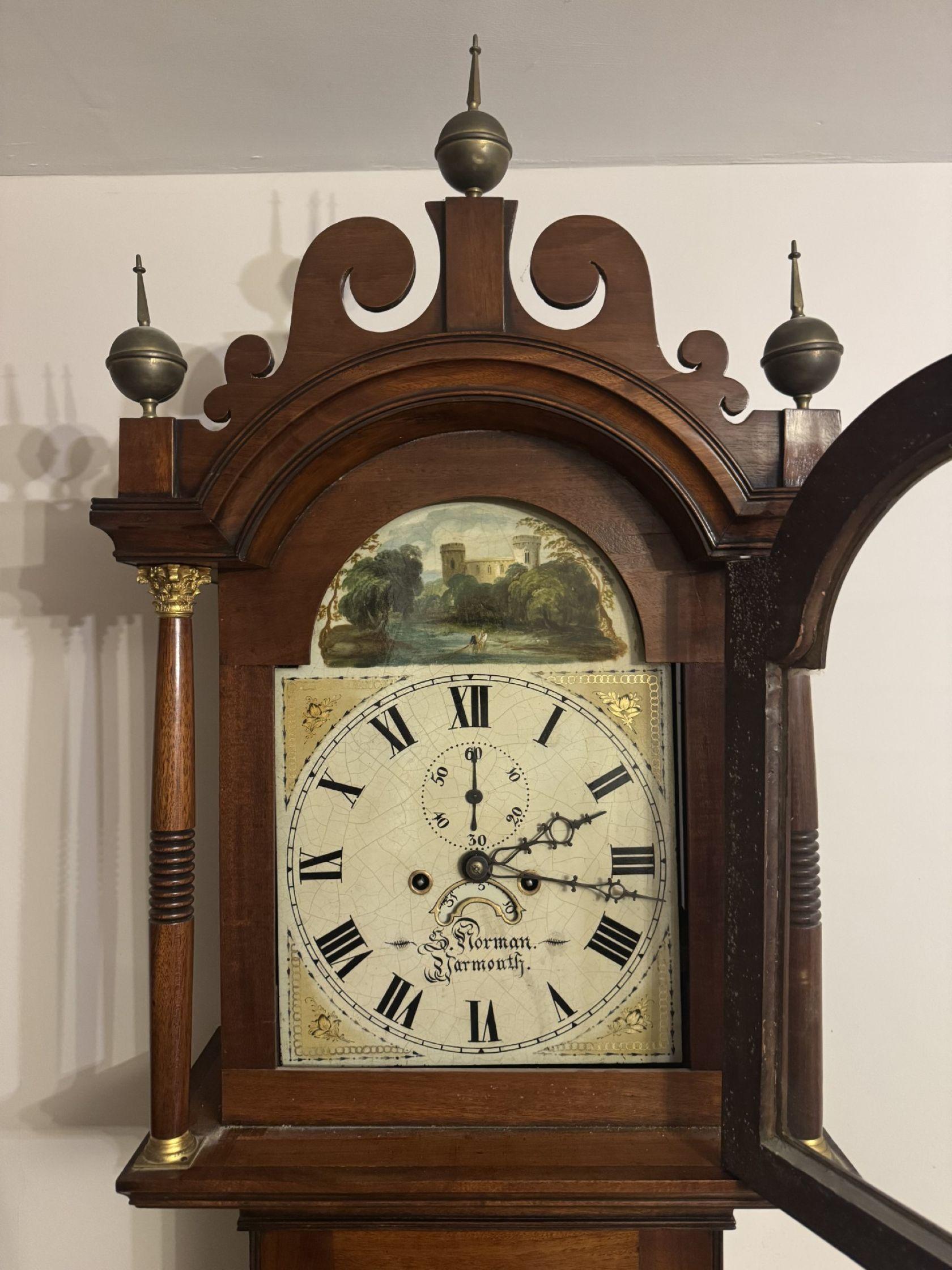 Superb quality antique George III mahogany arch dial longcase clock In Good Condition For Sale In Ipswich, GB