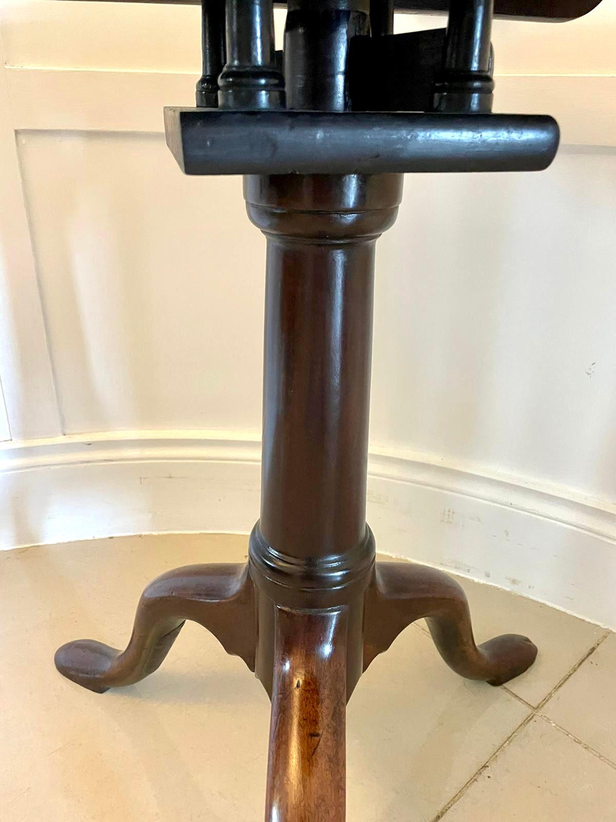 Superbe table ancienne en acajou George III de qualité supérieure en vente 1