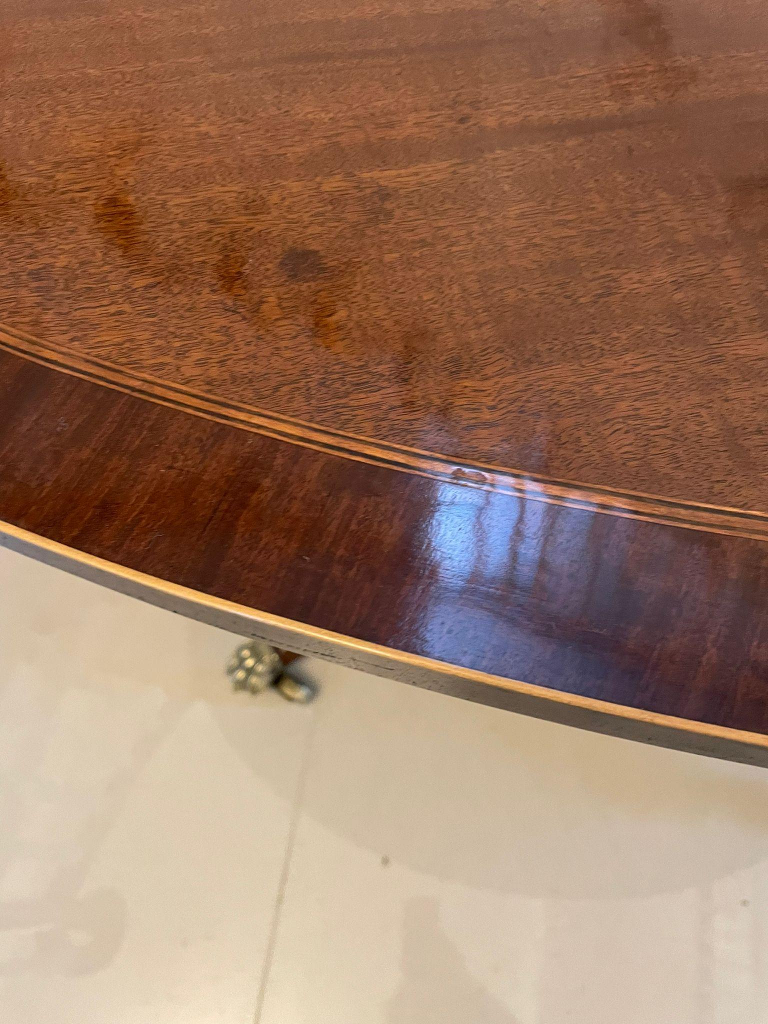 Superb Quality Antique George III Mahogany Oval Centre Table For Sale 3