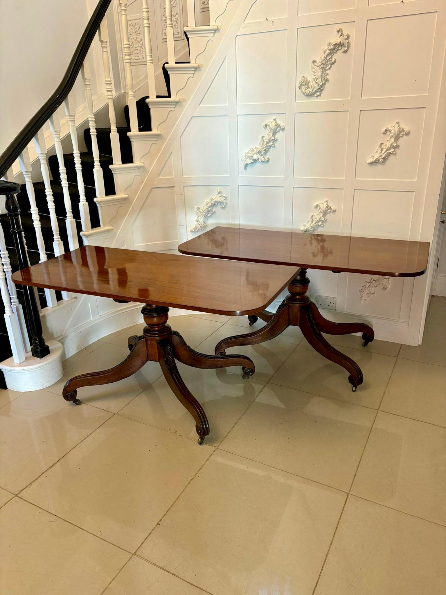 Superb Quality Antique Regency Three-Pillar Mahogany Dining Table en vente 4