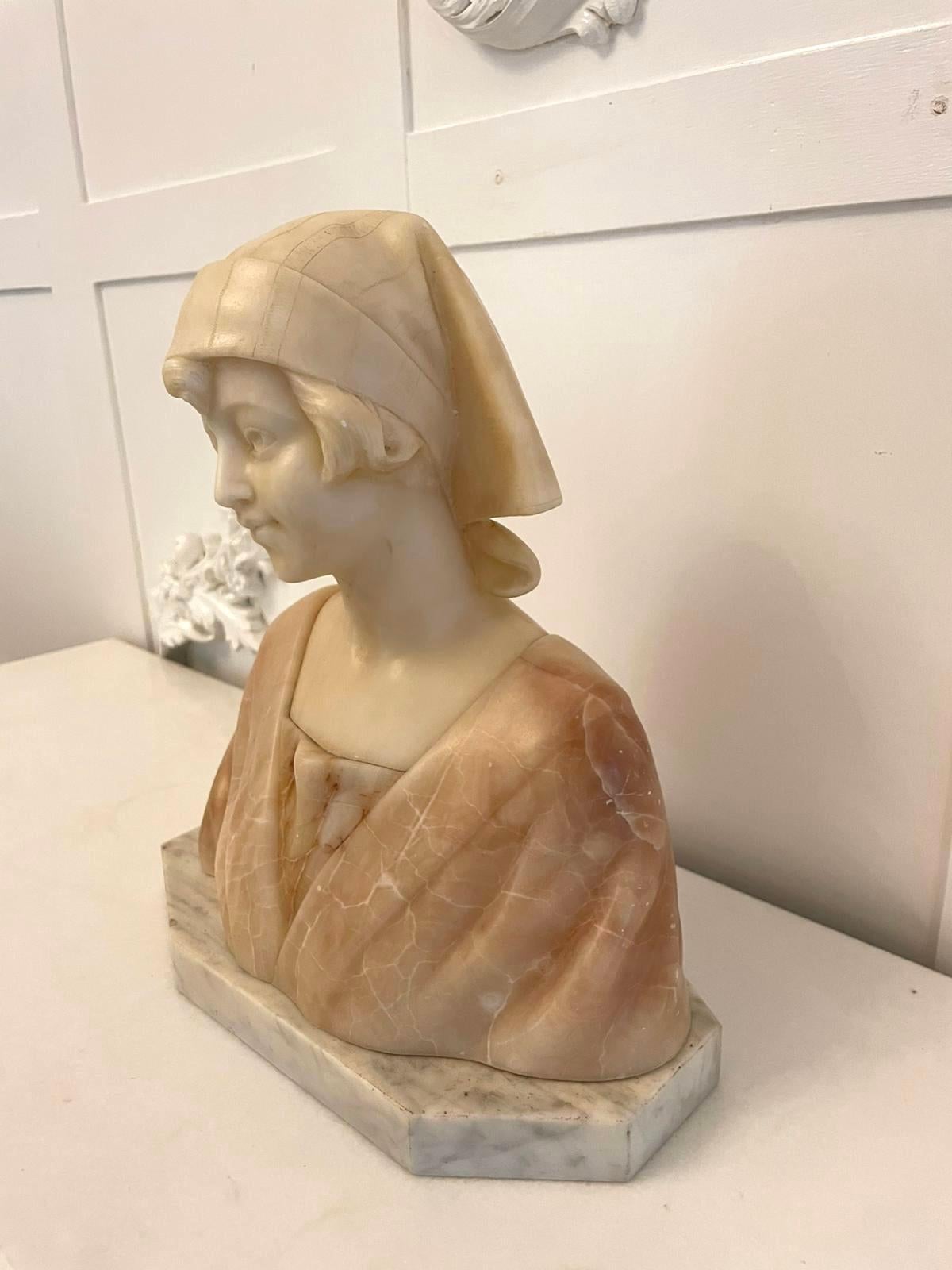 Superb quality antique Victorian alabaster bust of a young lady on the original marble base.

A charming decorative piece in lovely original condition.

Measures: H 32 x W 28.5 x D 16.5cm
Date 1860
 