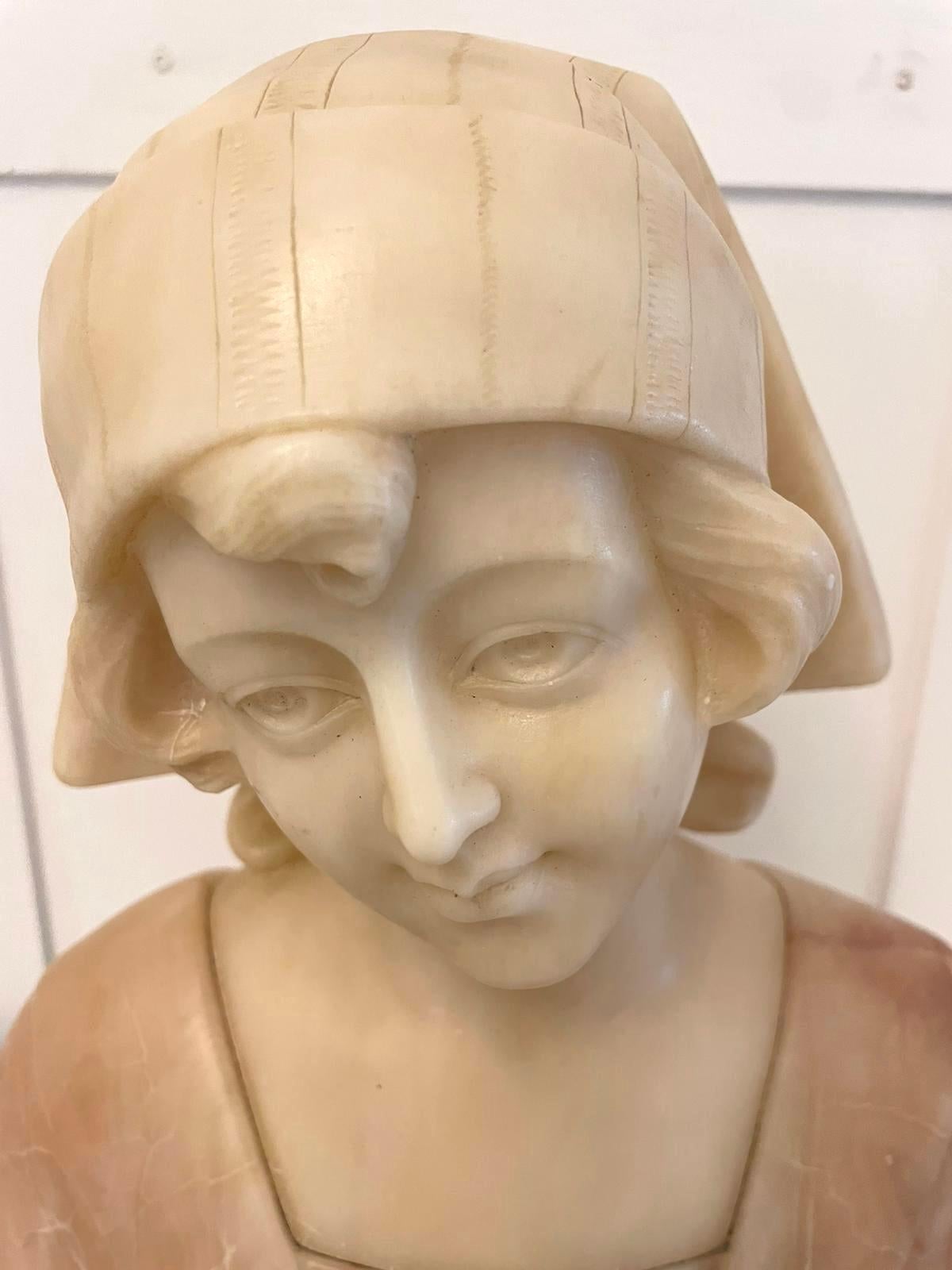 Superb Quality Antique Victorian Alabaster Bust In Good Condition For Sale In Suffolk, GB