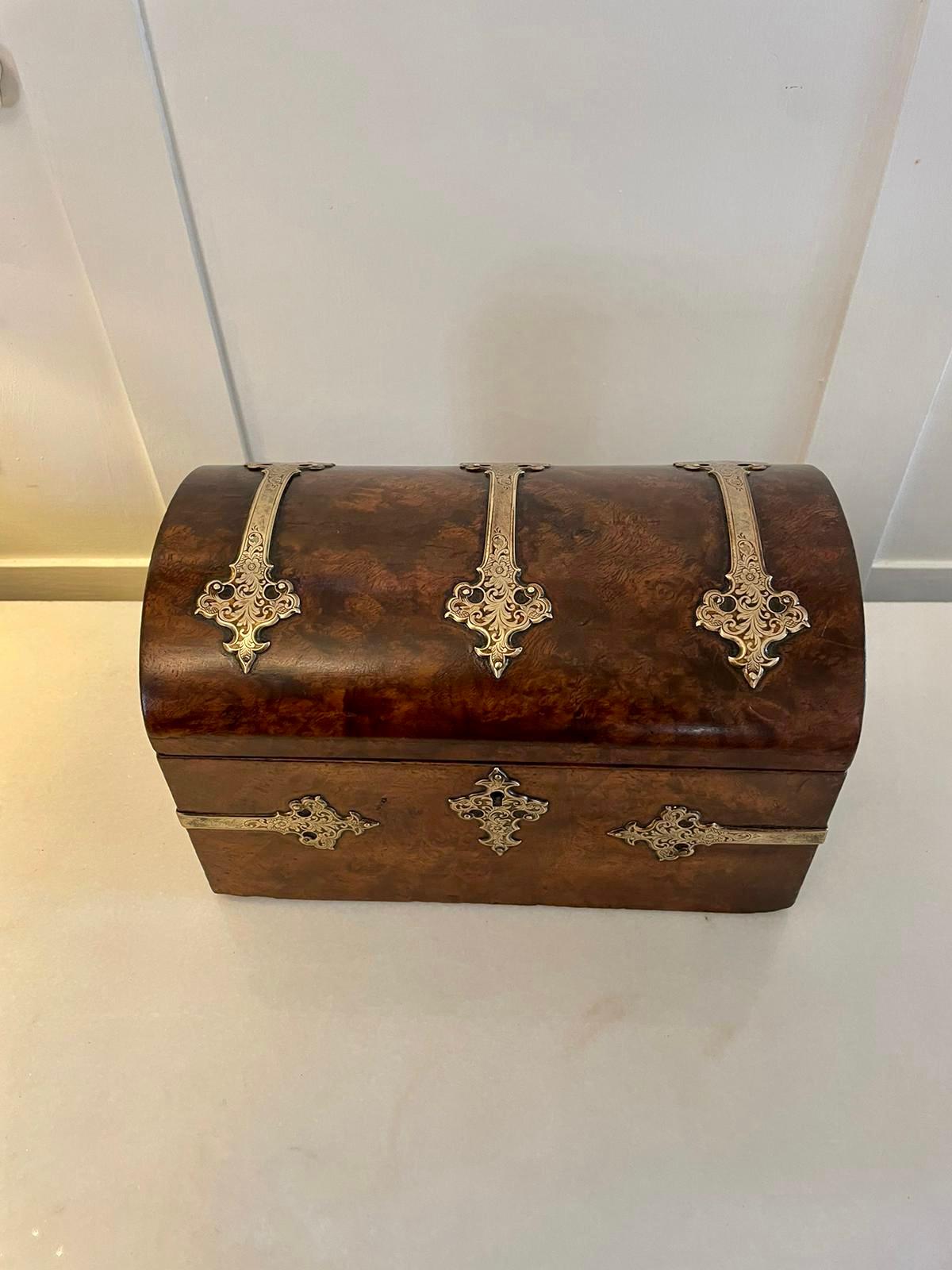 Superb Quality Antique Victorian Burr Walnut and Brass Mounted Tea Caddy For Sale 7