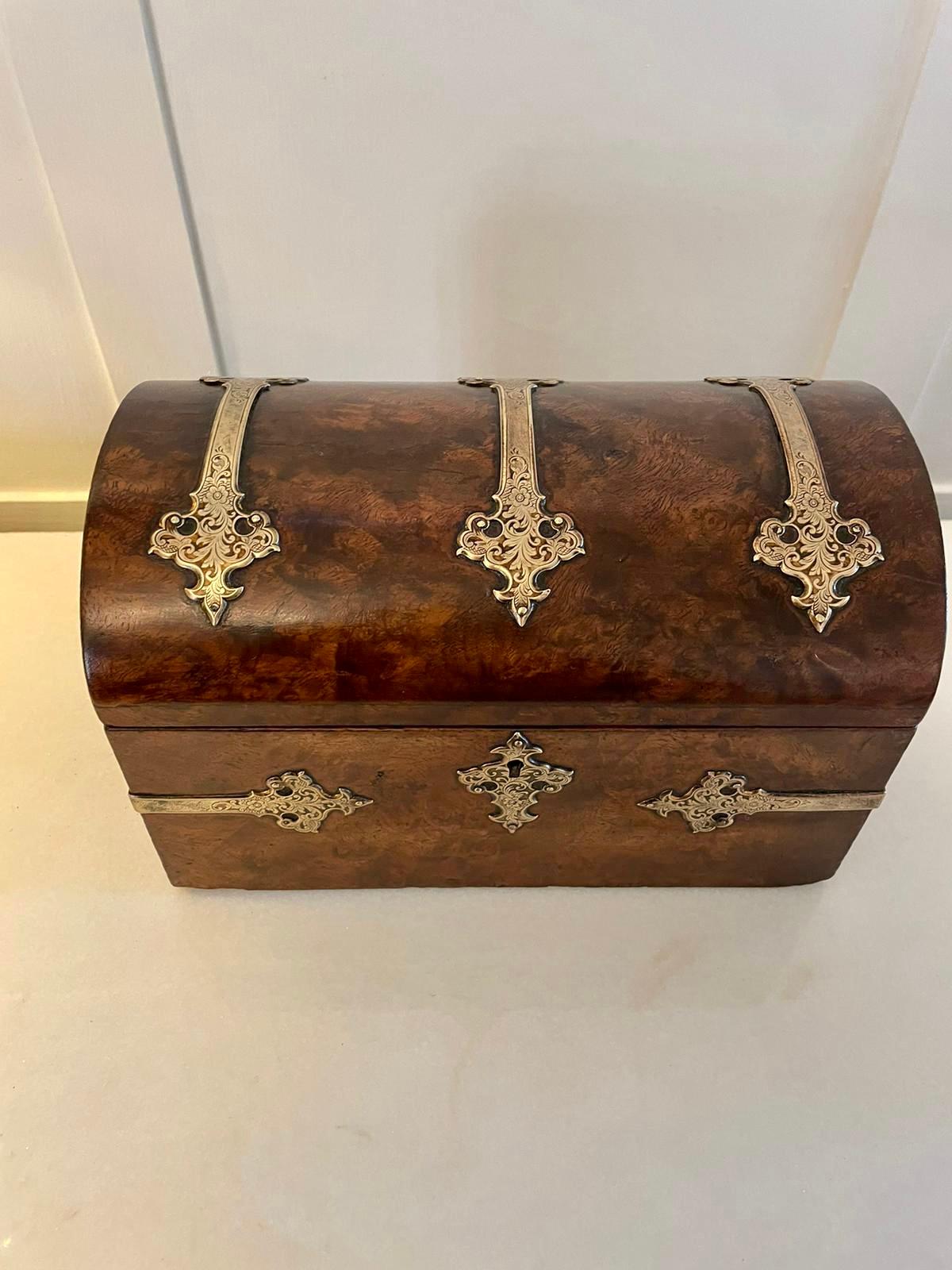 Superb Quality Antique Victorian Burr Walnut and Brass Mounted Tea Caddy In Good Condition For Sale In Suffolk, GB