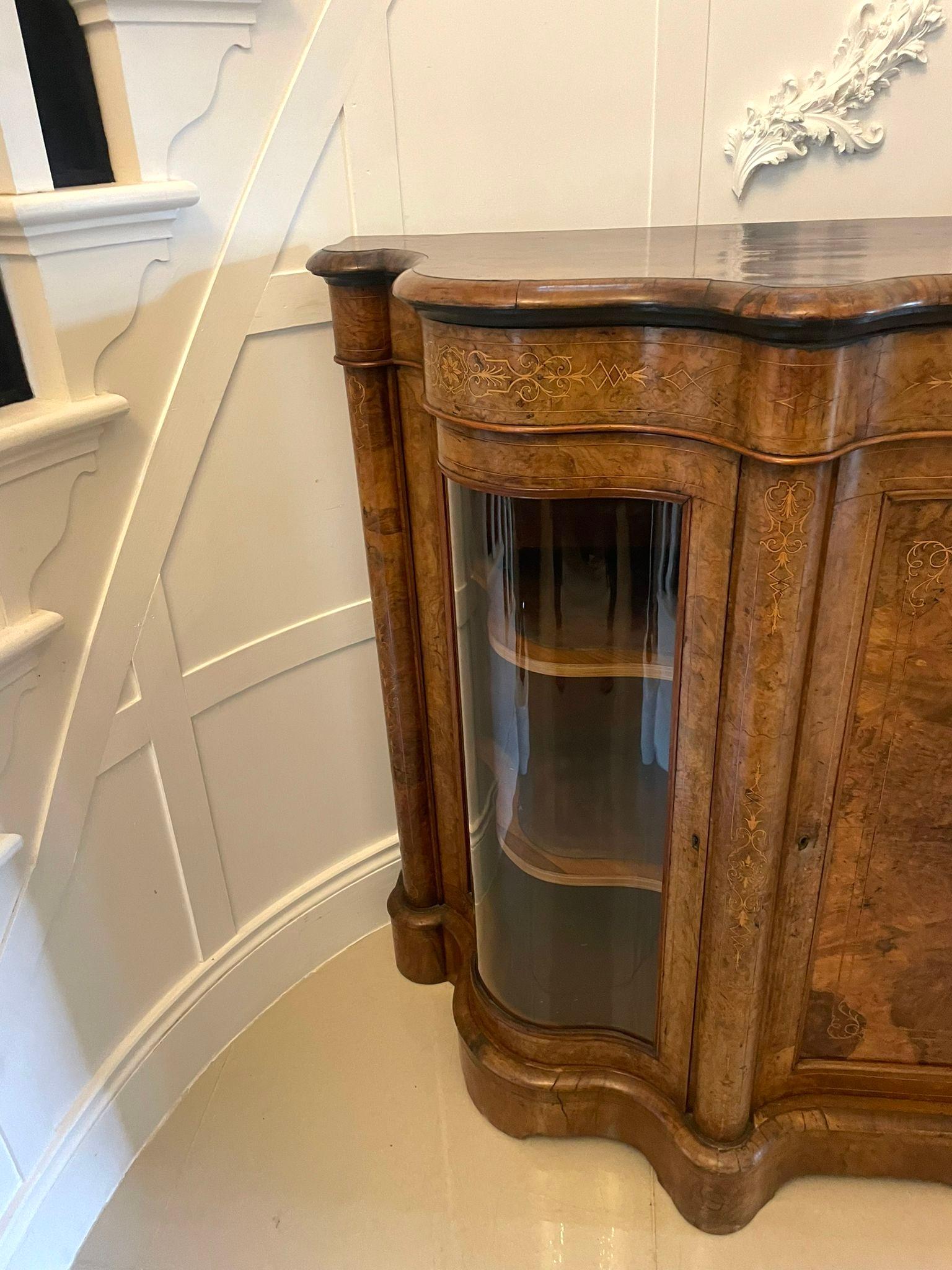 Credenza/Escritorio Victoriano Antiguo con Incrustaciones de Nogal de Magnífica Calidad en venta 4