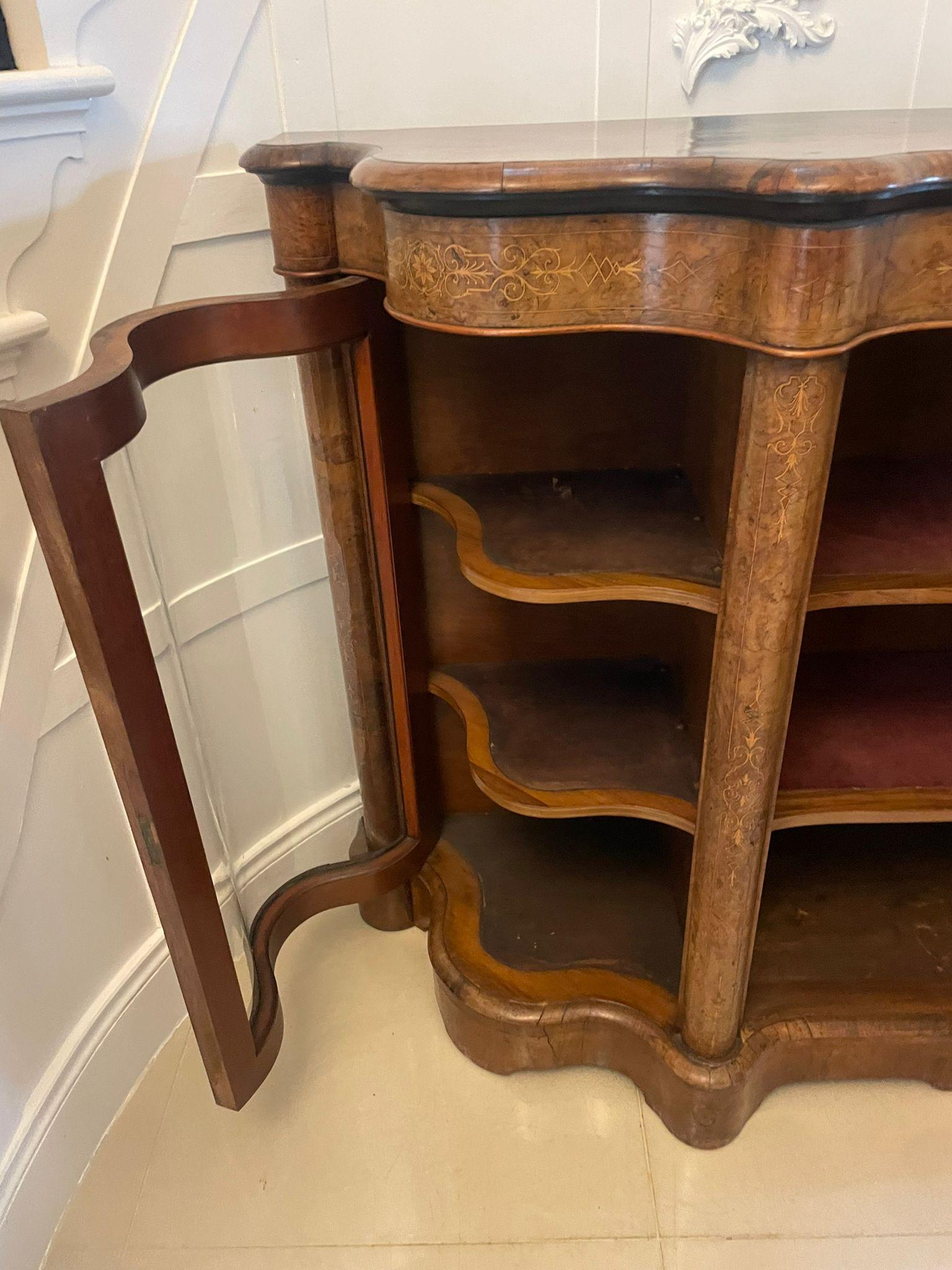 Credenza/Escritorio Victoriano Antiguo con Incrustaciones de Nogal de Magnífica Calidad Inglés en venta