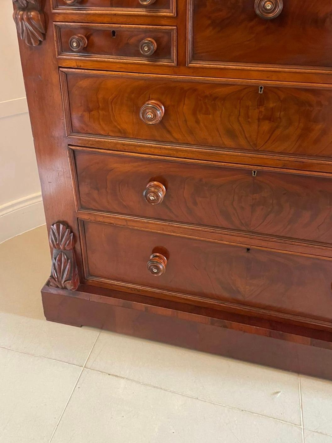 Superb Quality Antique Victorian Figured Mahogany Chest of Drawers  For Sale 4