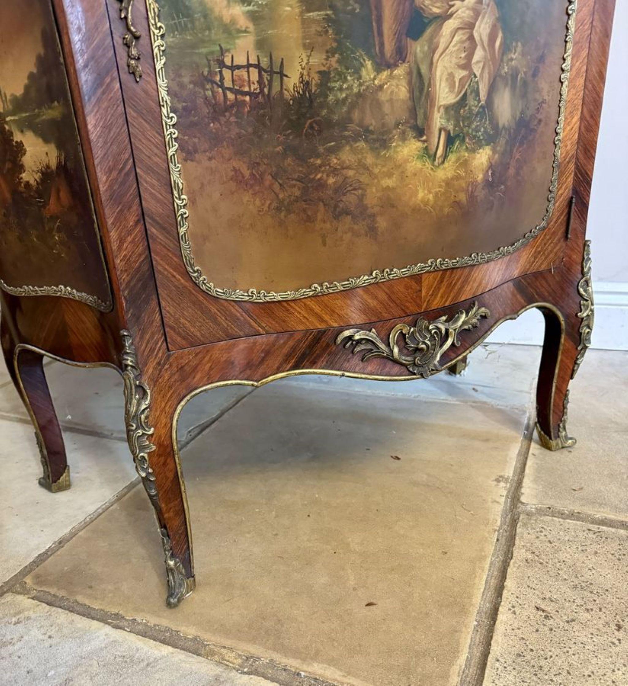 Vitrina antigua victoriana francesa de kingwood de excelente calidad en Bueno estado para la venta en Ipswich, GB