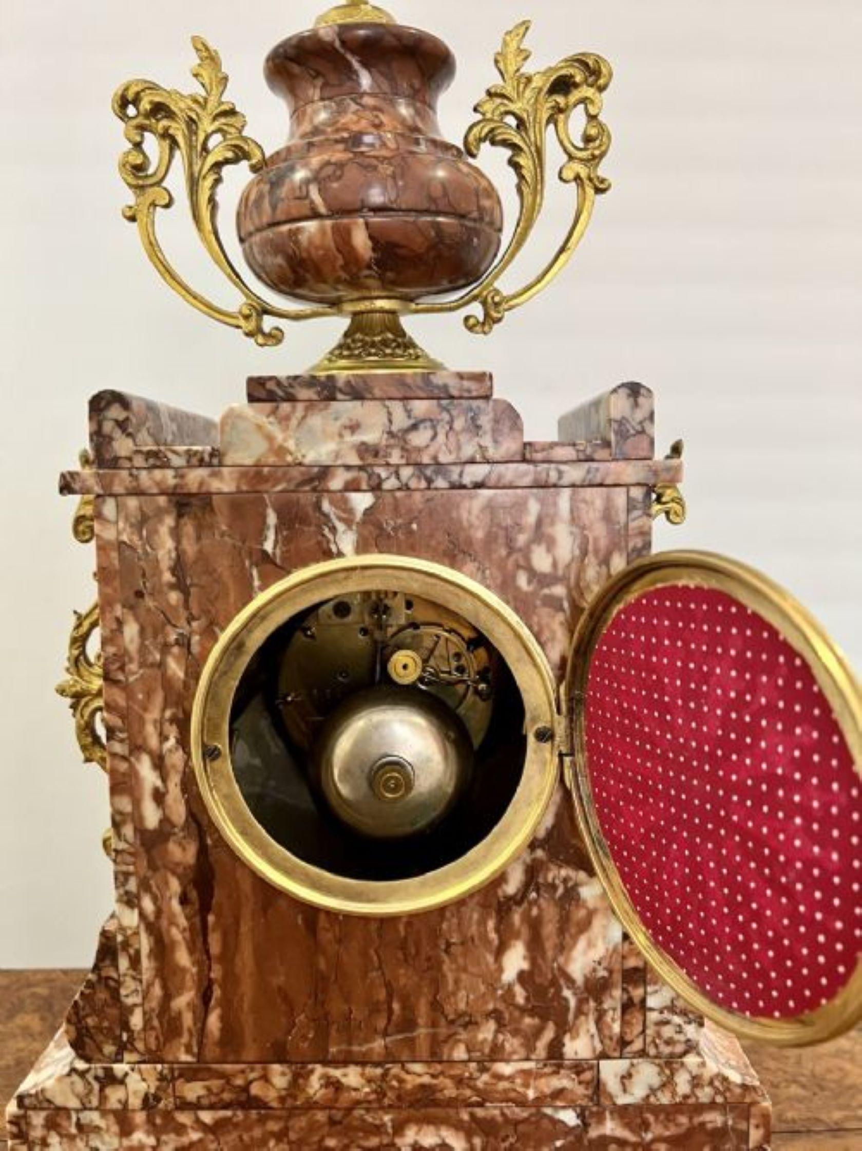 Hervorragende Qualität antiken viktorianischen Französisch verzierten Marmor Uhr Set  (19. Jahrhundert) im Angebot