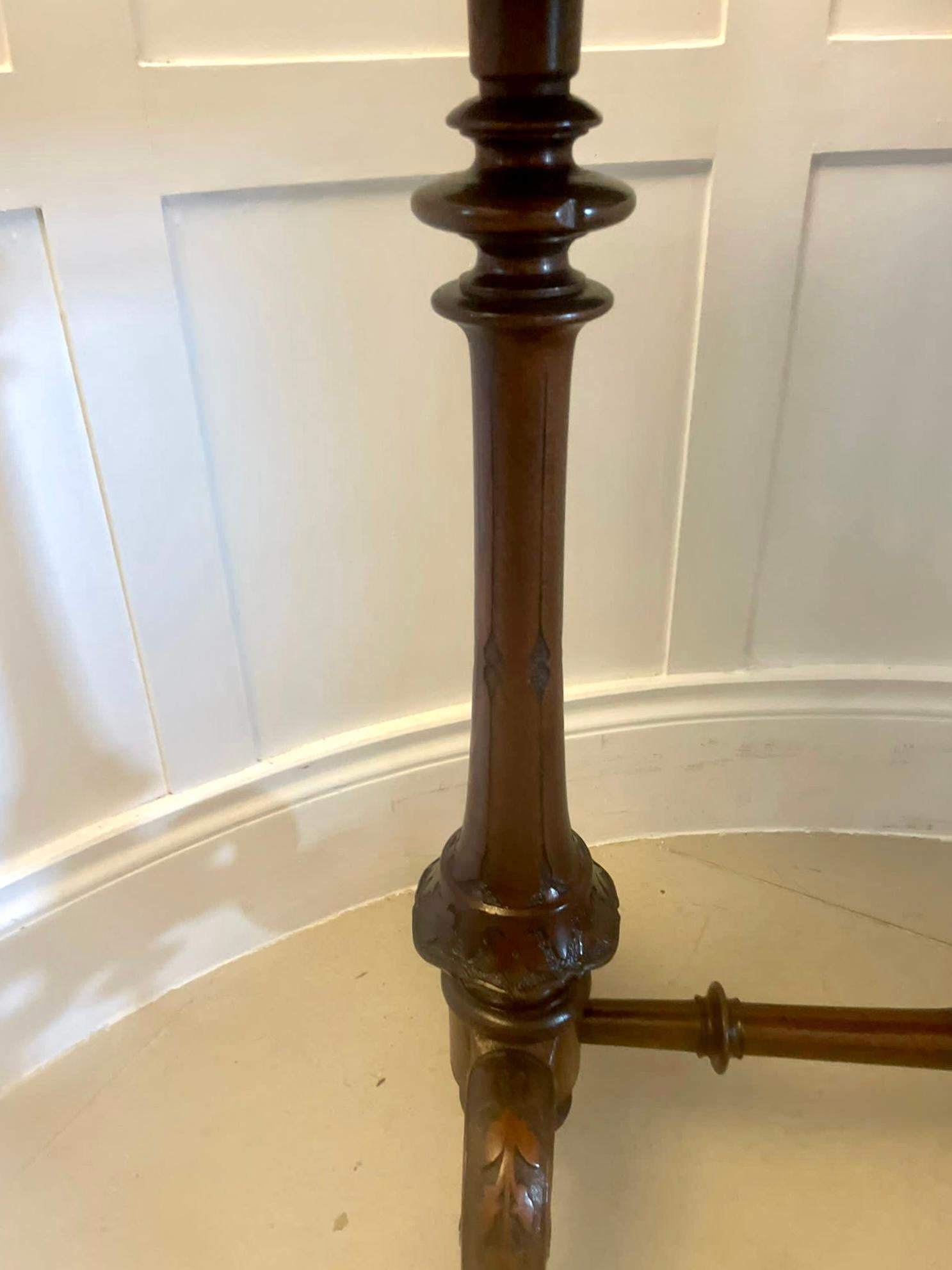 Superb Quality Antique Victorian Inlaid Burr Walnut Lamp Table  For Sale 8