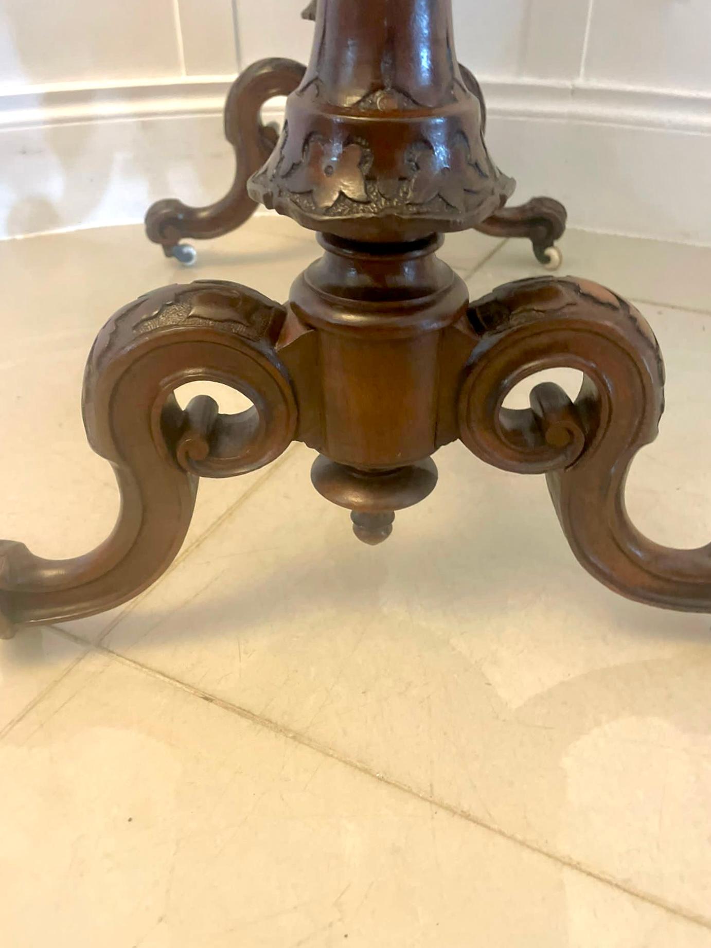 Superb Quality Antique Victorian Inlaid Burr Walnut Lamp Table  In Good Condition For Sale In Suffolk, GB
