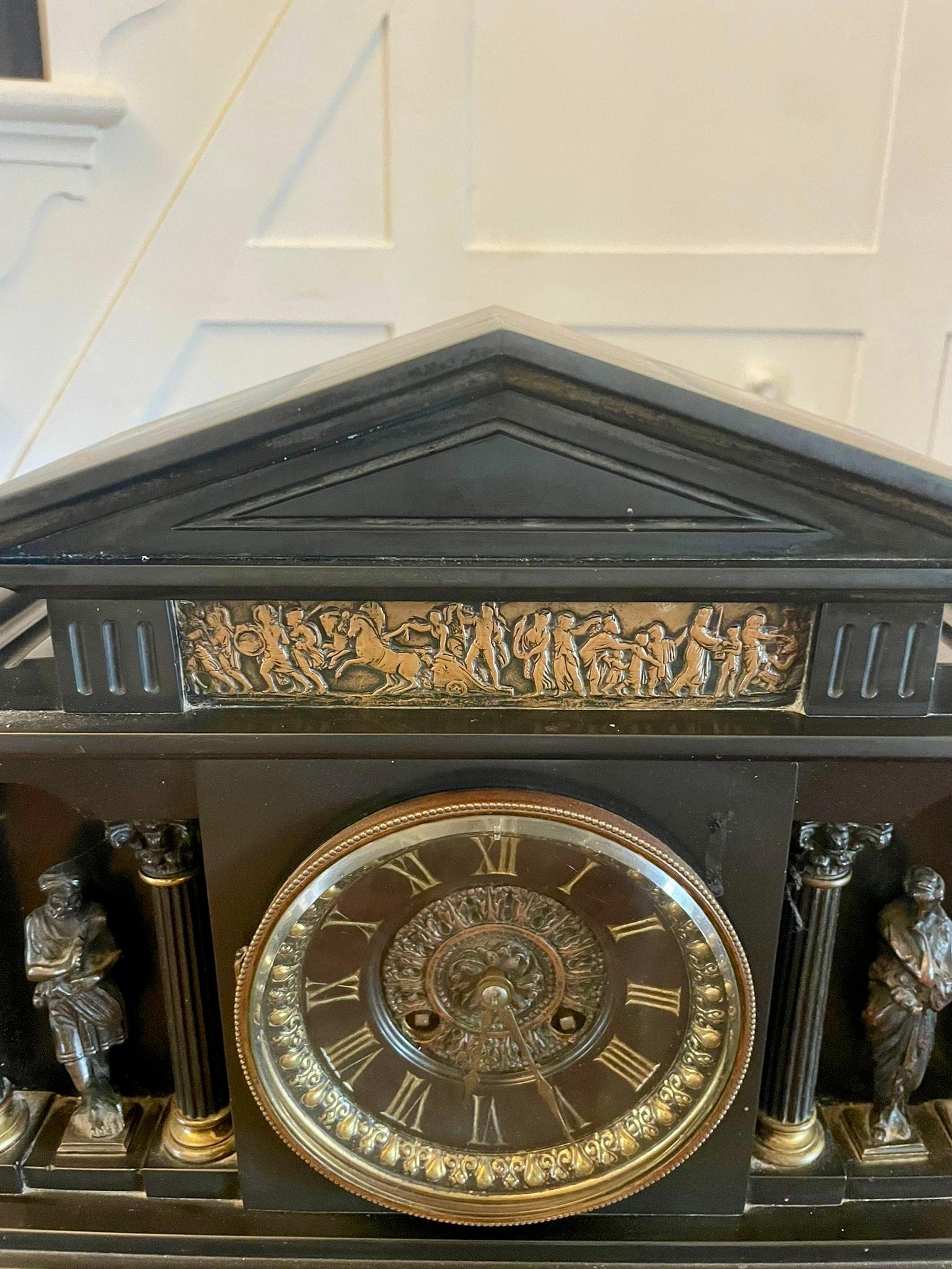 Reloj de manto de mármol victoriano antiguo de magnífica calidad Inglés en venta