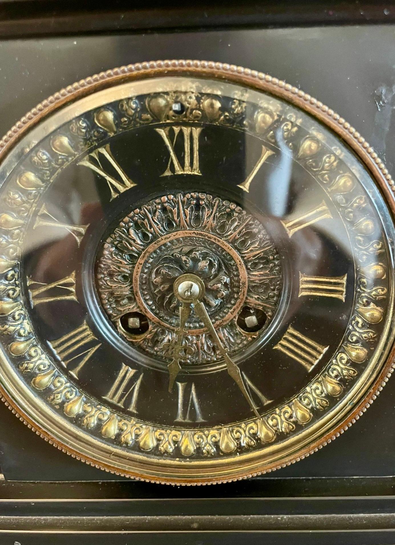 Reloj de manto de mármol victoriano antiguo de magnífica calidad siglo XIX en venta