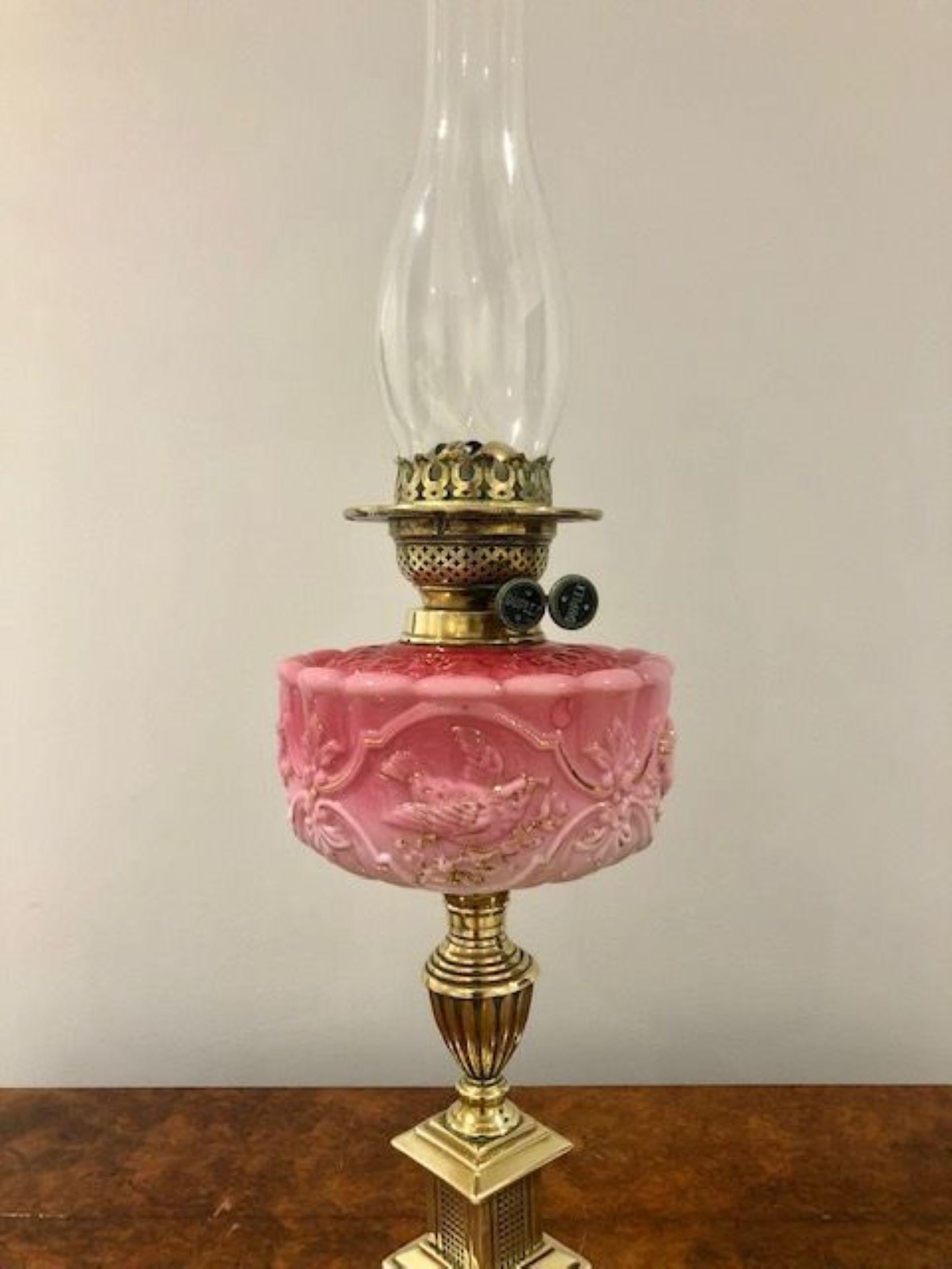 Superb Quality Antique Victorian Oil Lamp In Good Condition For Sale In Ipswich, GB