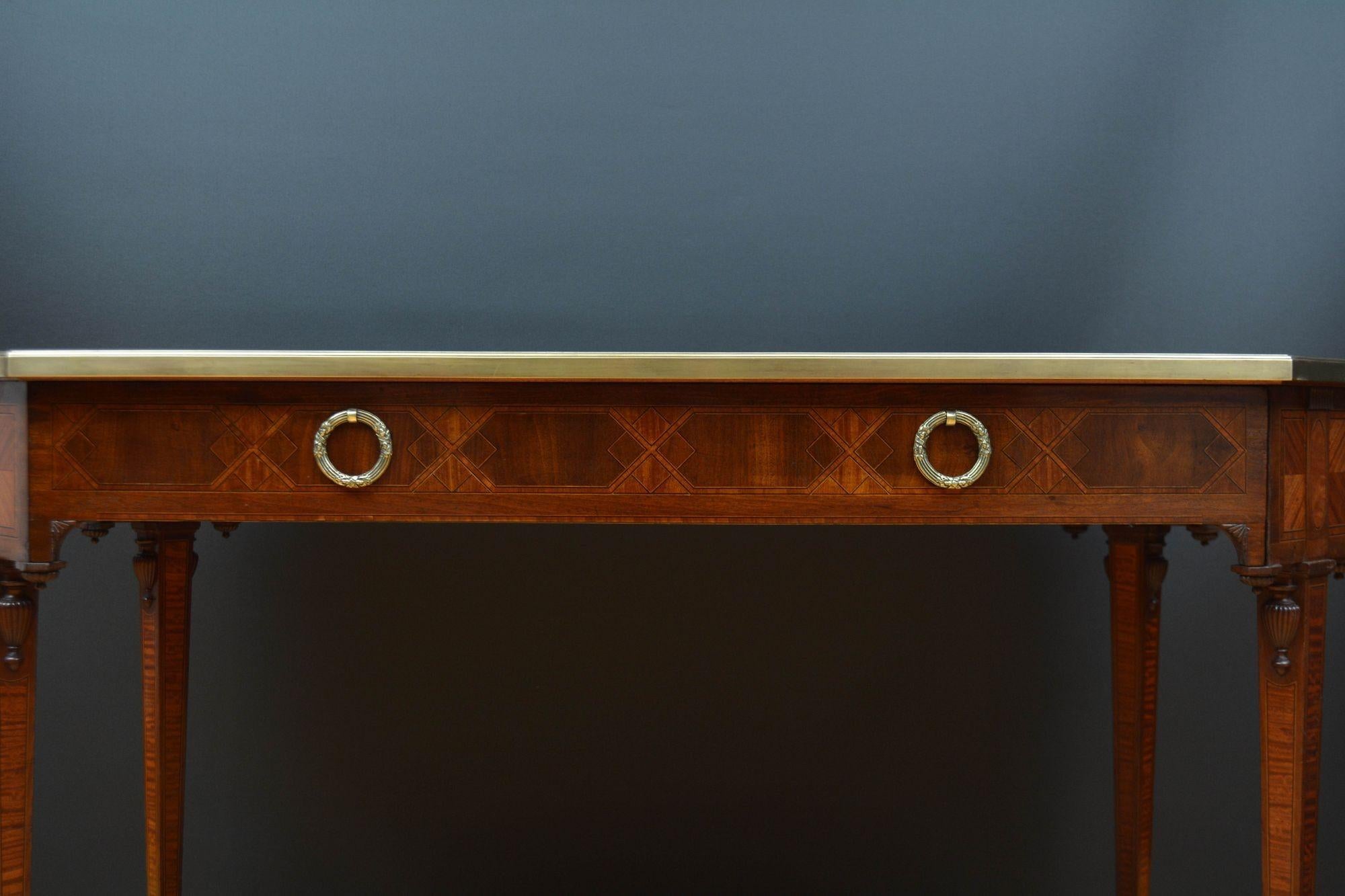 Table à écrire ancienne de grande qualité en vente 5