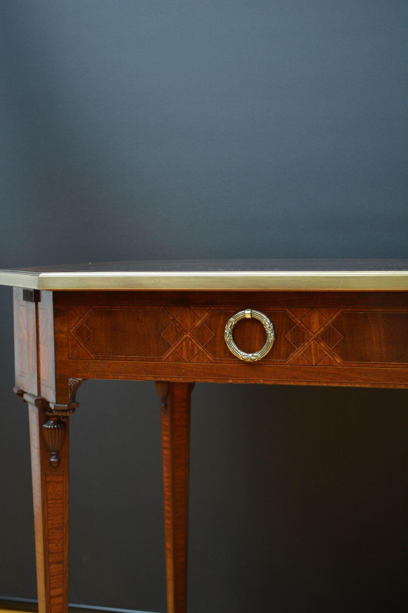 Table à écrire ancienne de grande qualité en vente 6