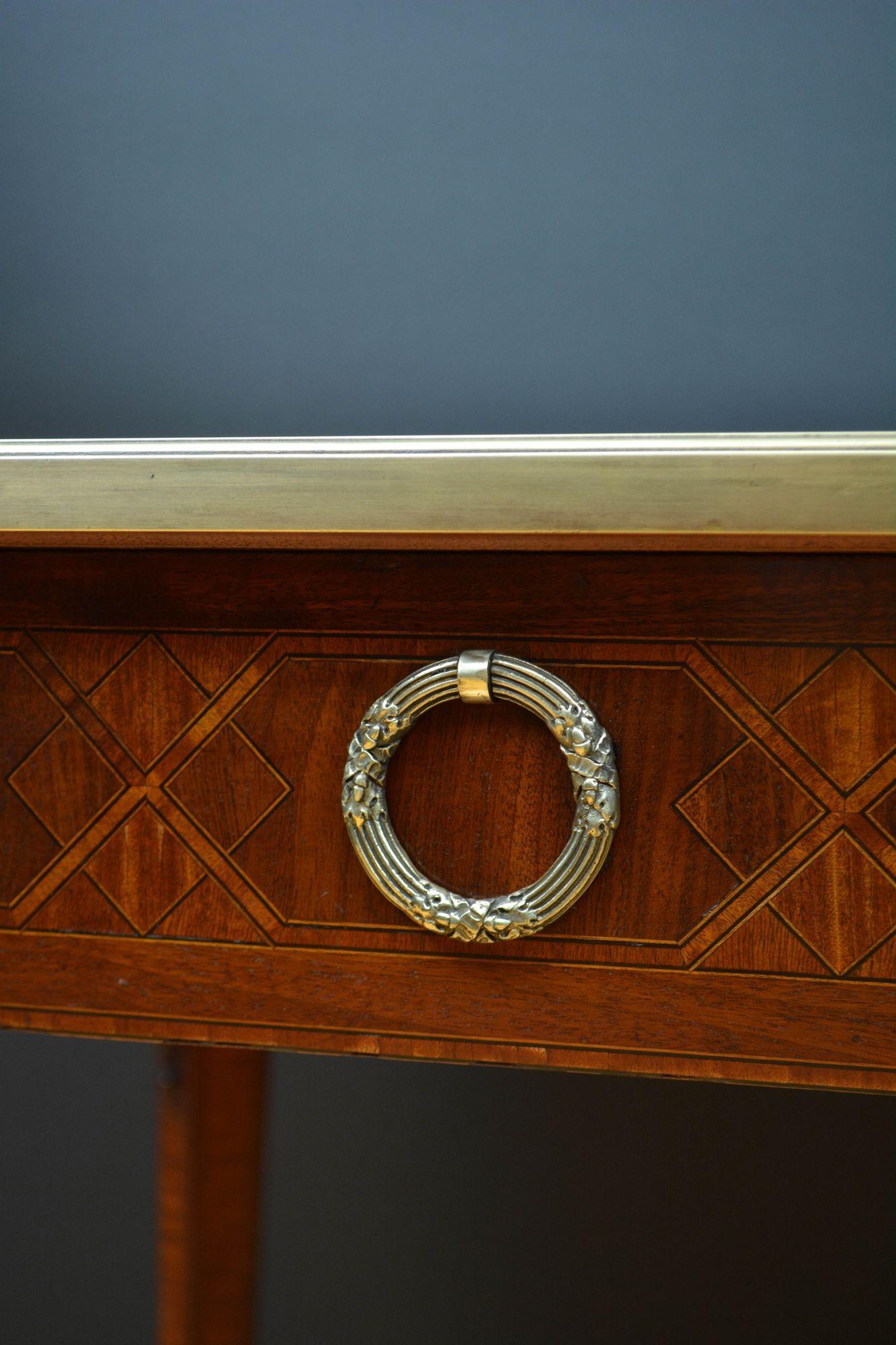 Table à écrire ancienne de grande qualité en vente 8