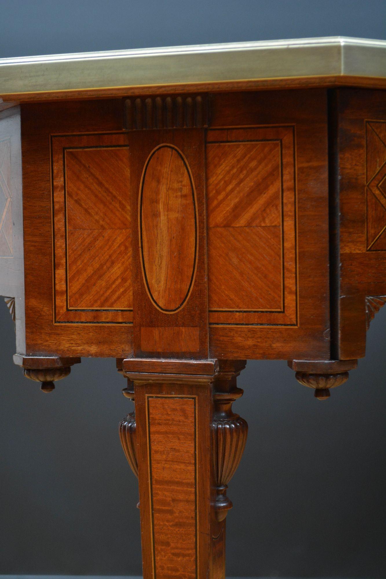 Table à écrire ancienne de grande qualité en vente 10