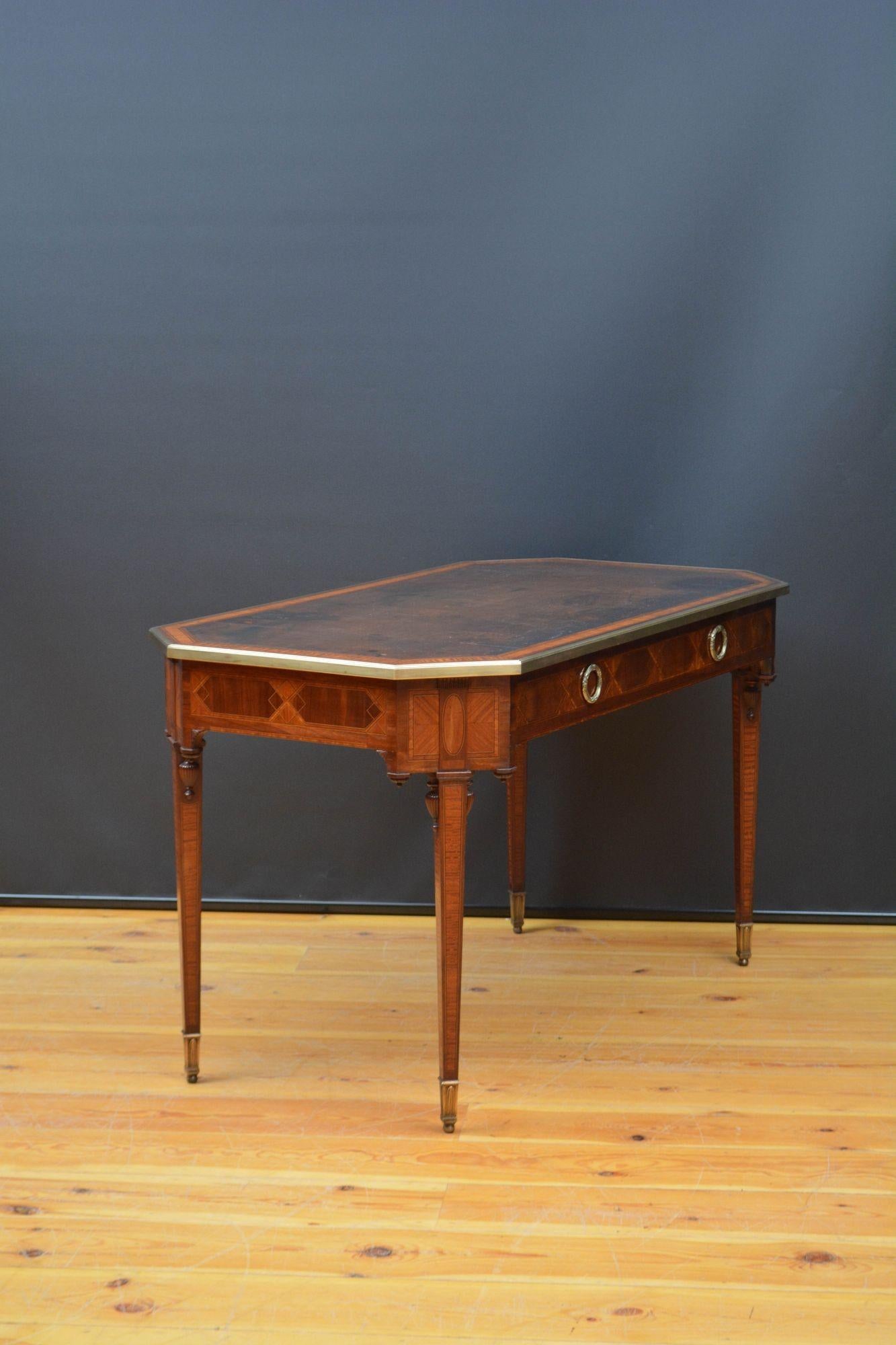 Table à écrire ancienne de grande qualité en vente 14