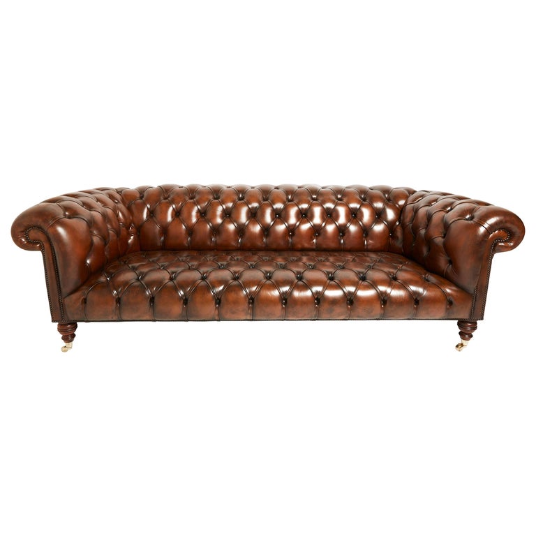 Superb Quality Classic English Chesterfield Sofa at 1stDibs