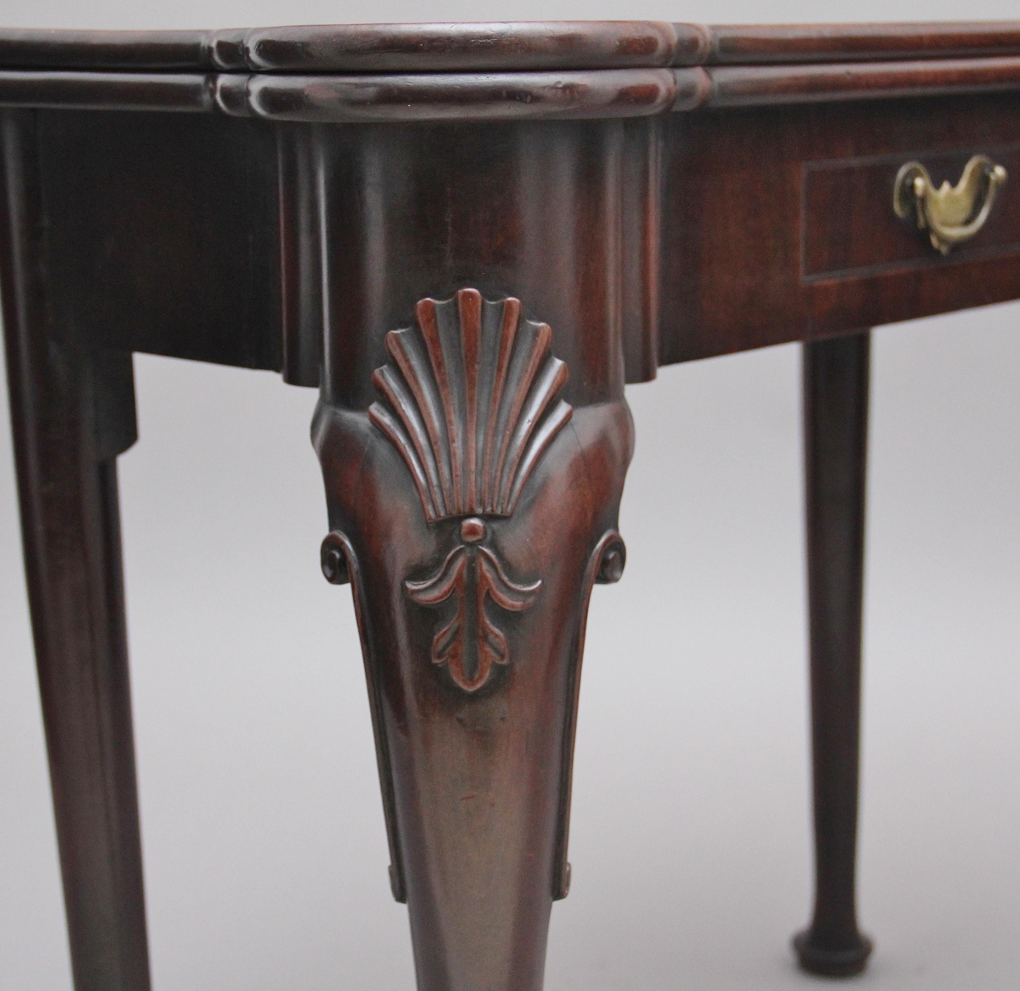 Superb Quality Early 18th Century Mahogany Games Table For Sale 8