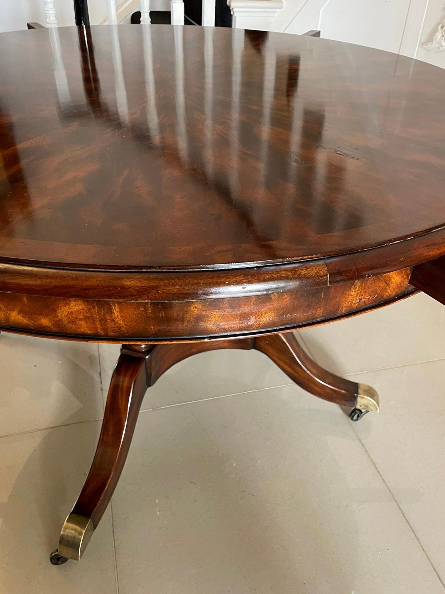 Superb Quality Figured Mahogany Circular Extending Dining Table 75 x 188 x 188cm 7