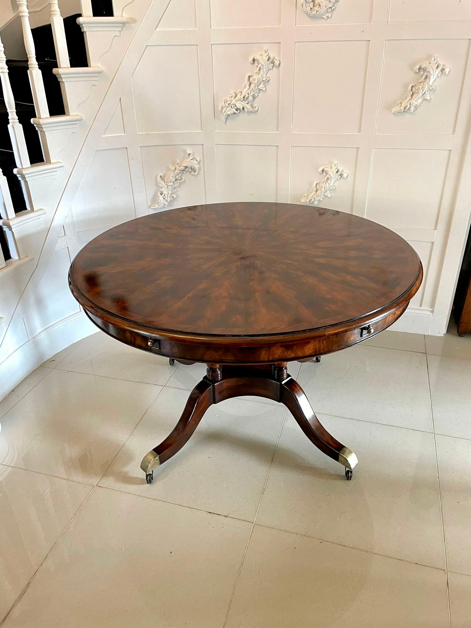 20th Century Superb Quality Figured Mahogany Circular Extending Dining Table 75 x 188 x 188cm