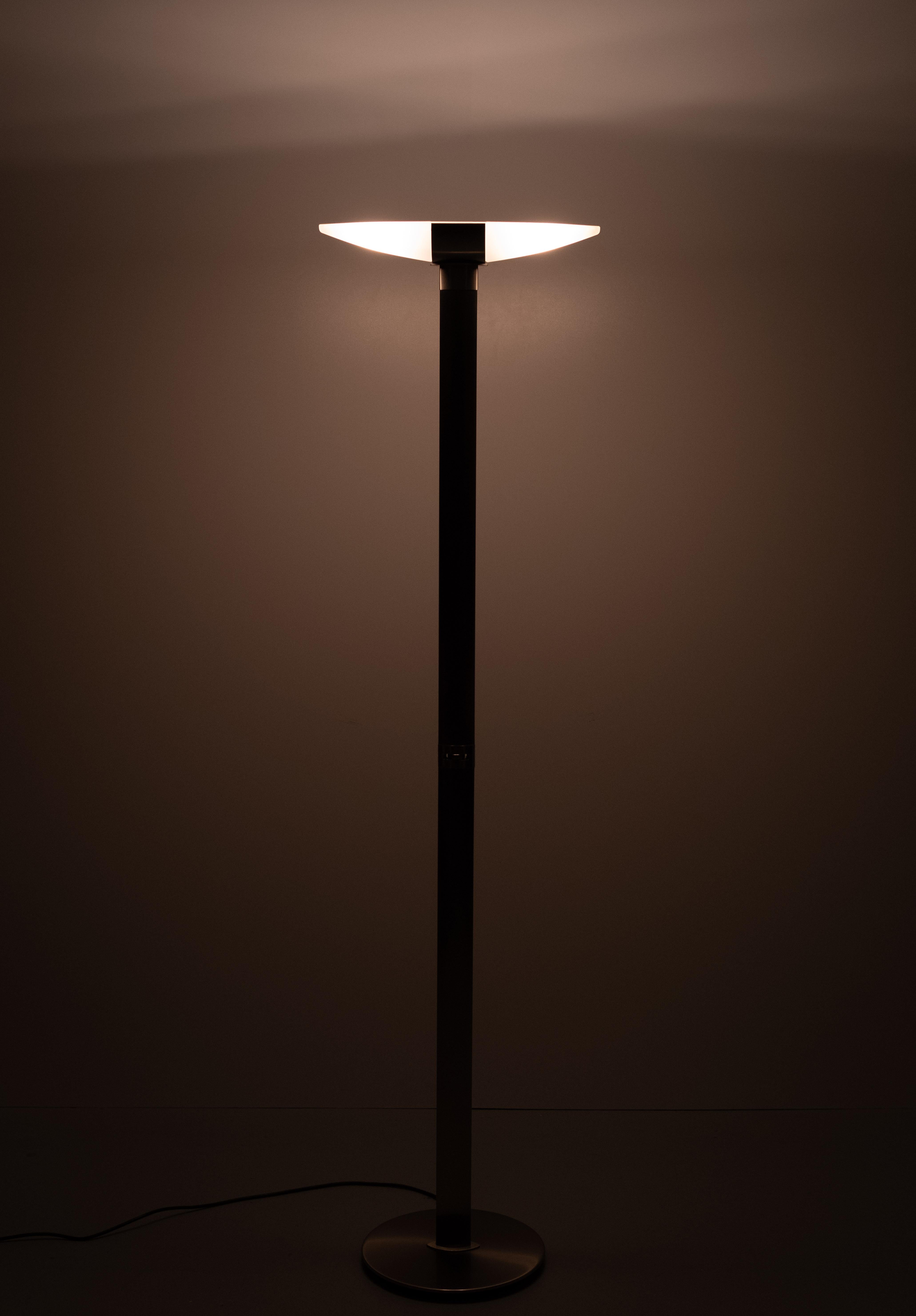 Lampada da terra Holtkotter di qualità eccellente. Germania anni '80 in vendita 3