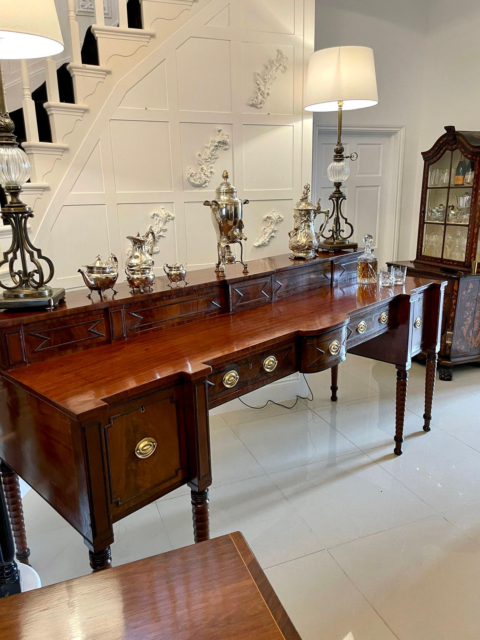 18th Century and Earlier Superb Quality Large Antique George III Figured Mahogany Sideboard For Sale