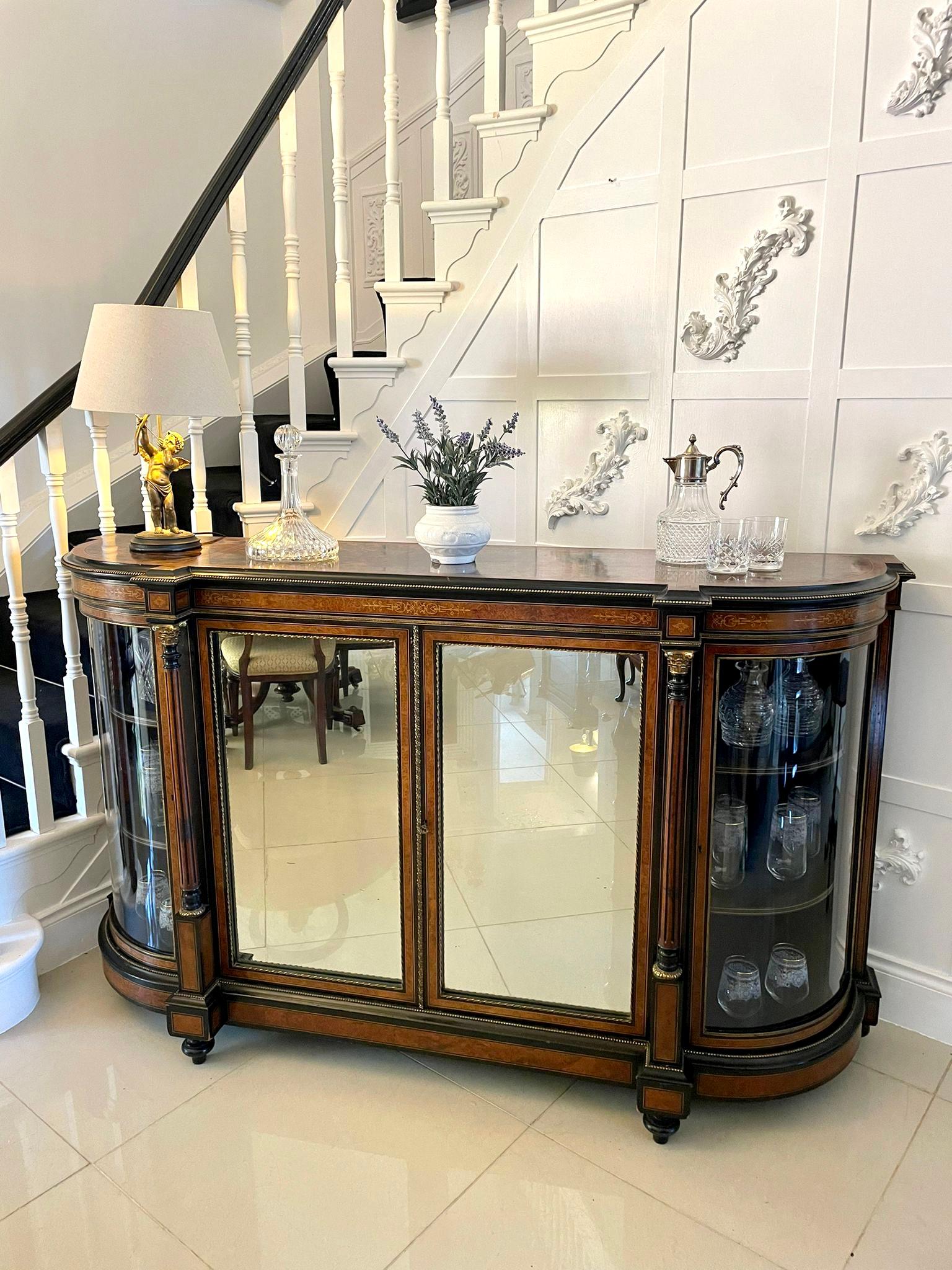 Credenza antigua victoriana de gran calidad con incrustaciones de madera de nogal y amboyna en Bueno estado para la venta en Suffolk, GB