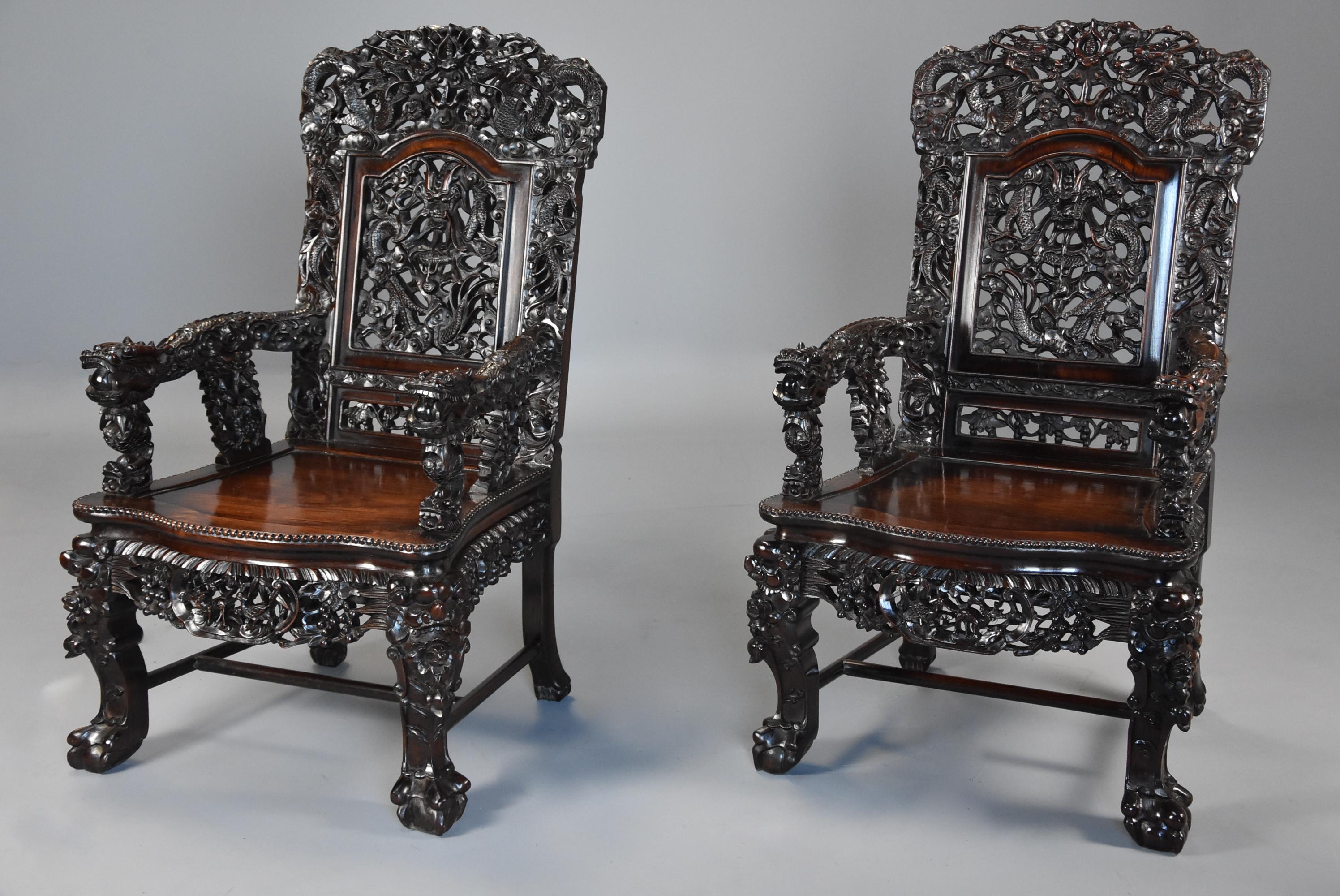 Superb Quality 19th Century Chinese Profusely Carved Padouk Seven Piece Suite 6