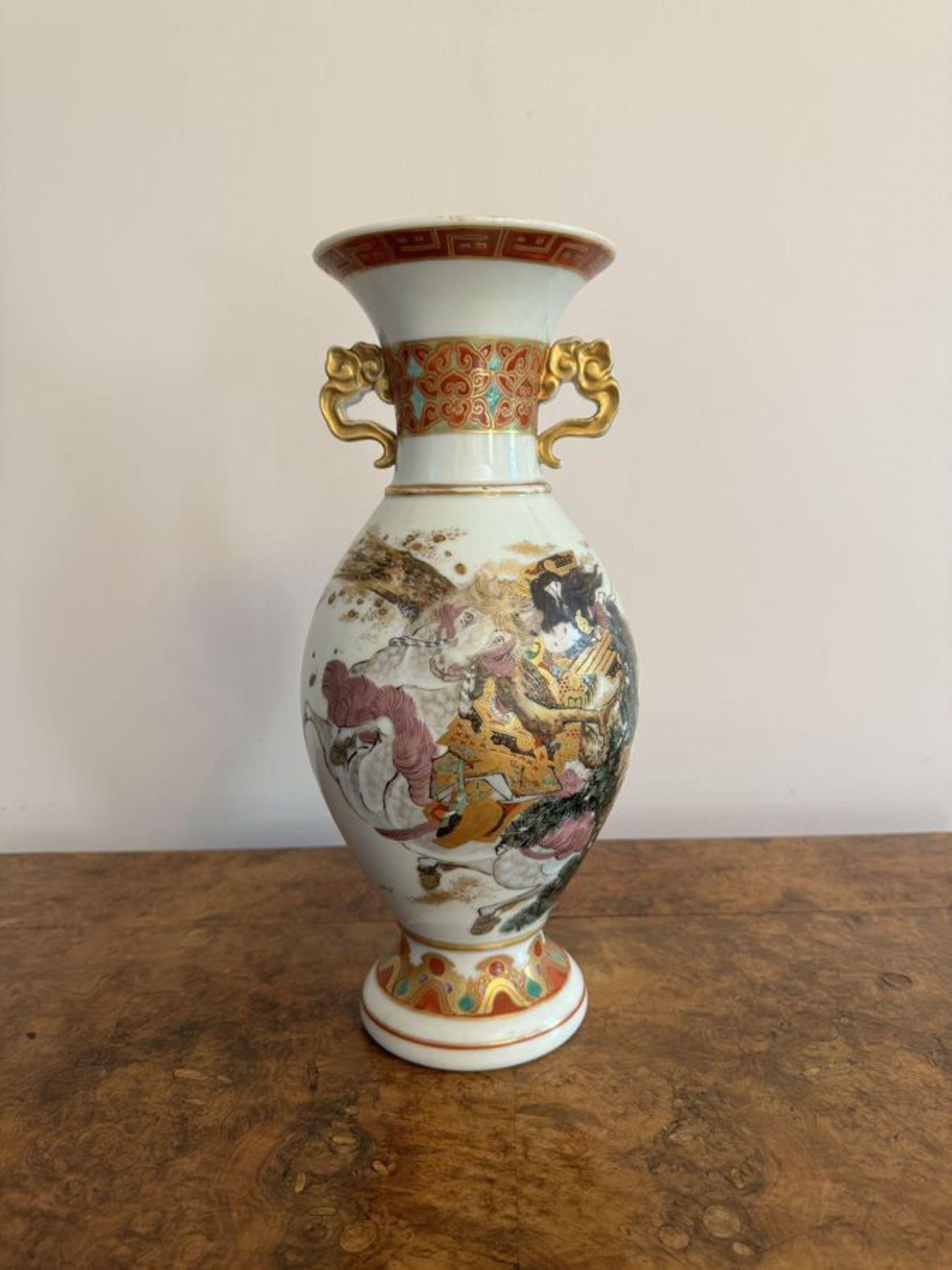 Superb quality pair of antique 19th century porcelain Chinese famille vercv vase For Sale 2