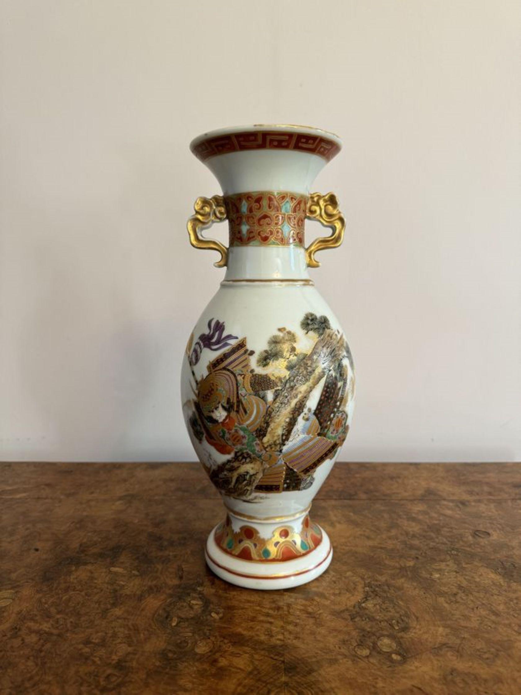 Superb quality pair of antique 19th century porcelain Chinese famille vercv vase For Sale 3