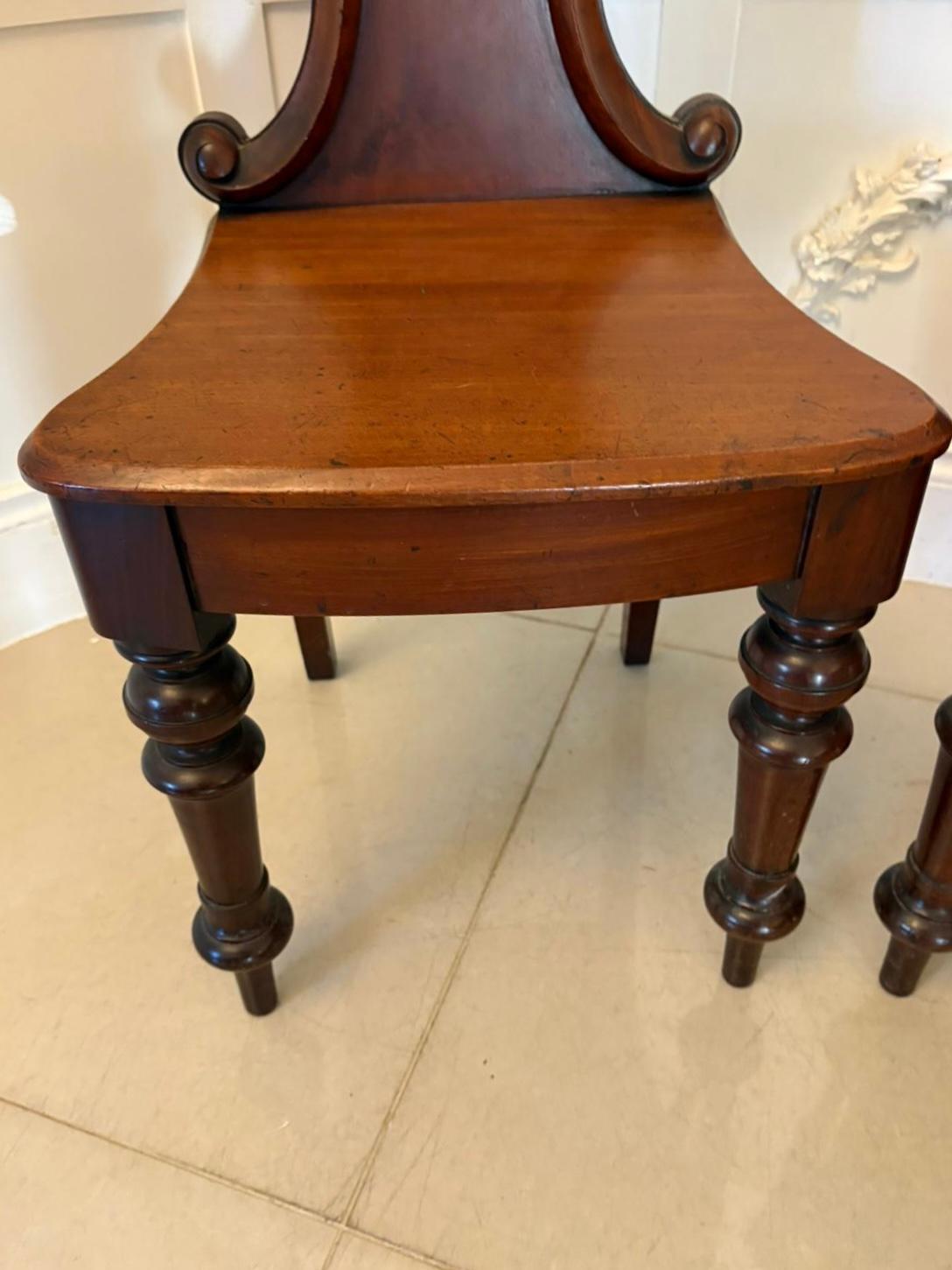 Superb Quality Pair of Antique Victorian Mahogany Hall / Side Chairs en venta 3