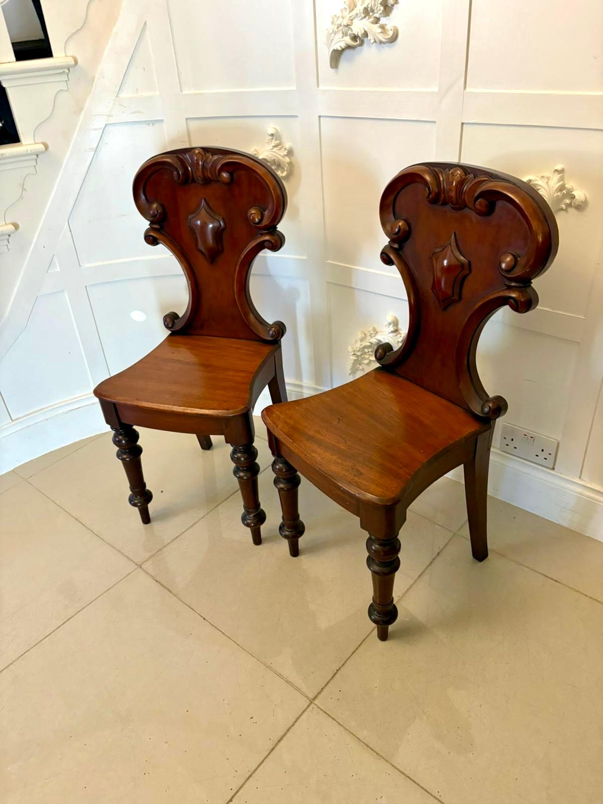 Superb Quality Pair of Antique Victorian Mahogany Hall / Side Chairs en venta 7