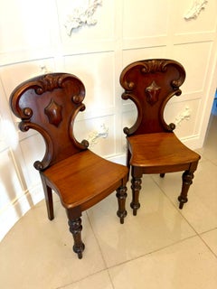 Superbe paire de chaises d'entrée / d'appoint en acajou de l'époque victorienne