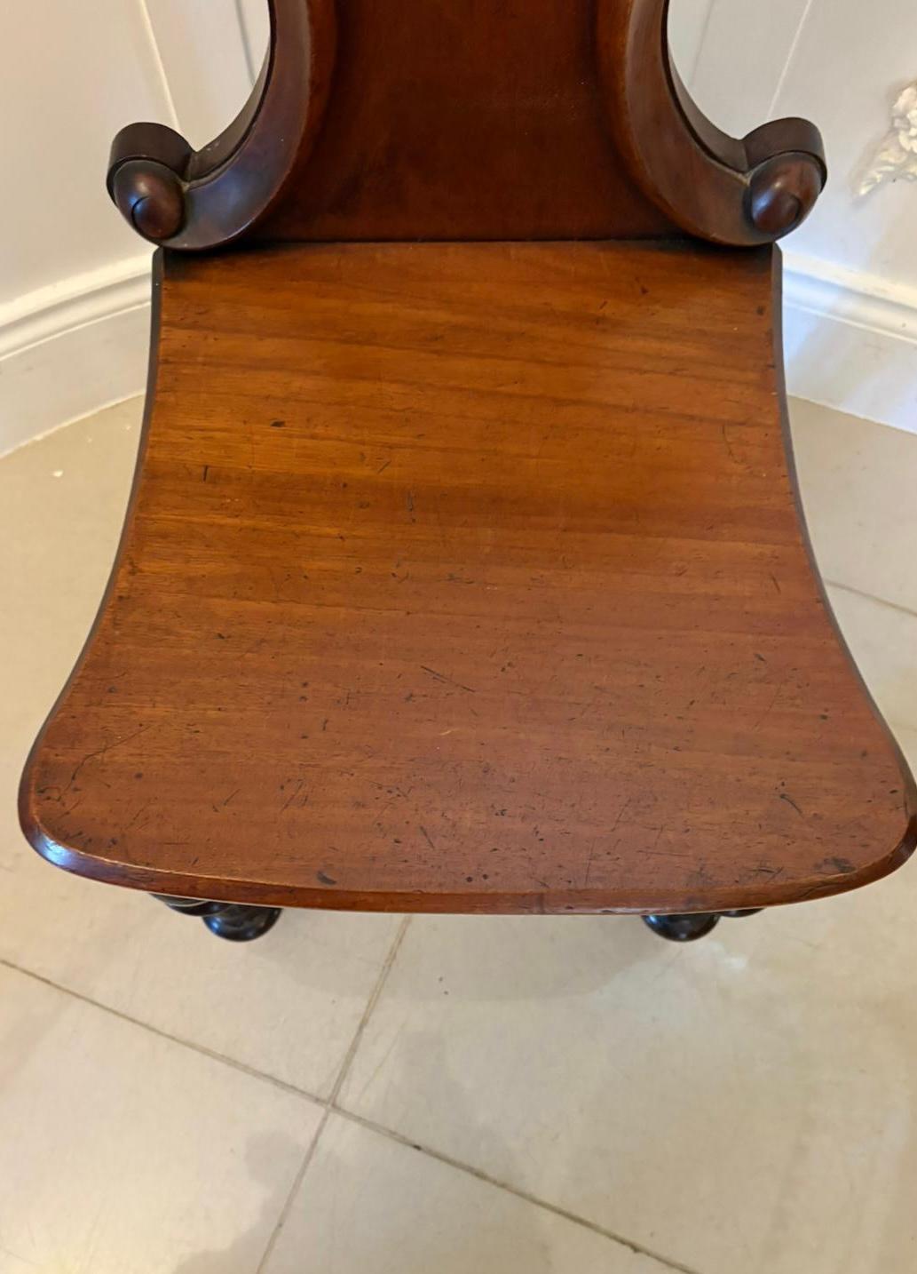 Superb Quality Pair of Antique Victorian Mahogany Hall / Side Chairs Inglés en venta