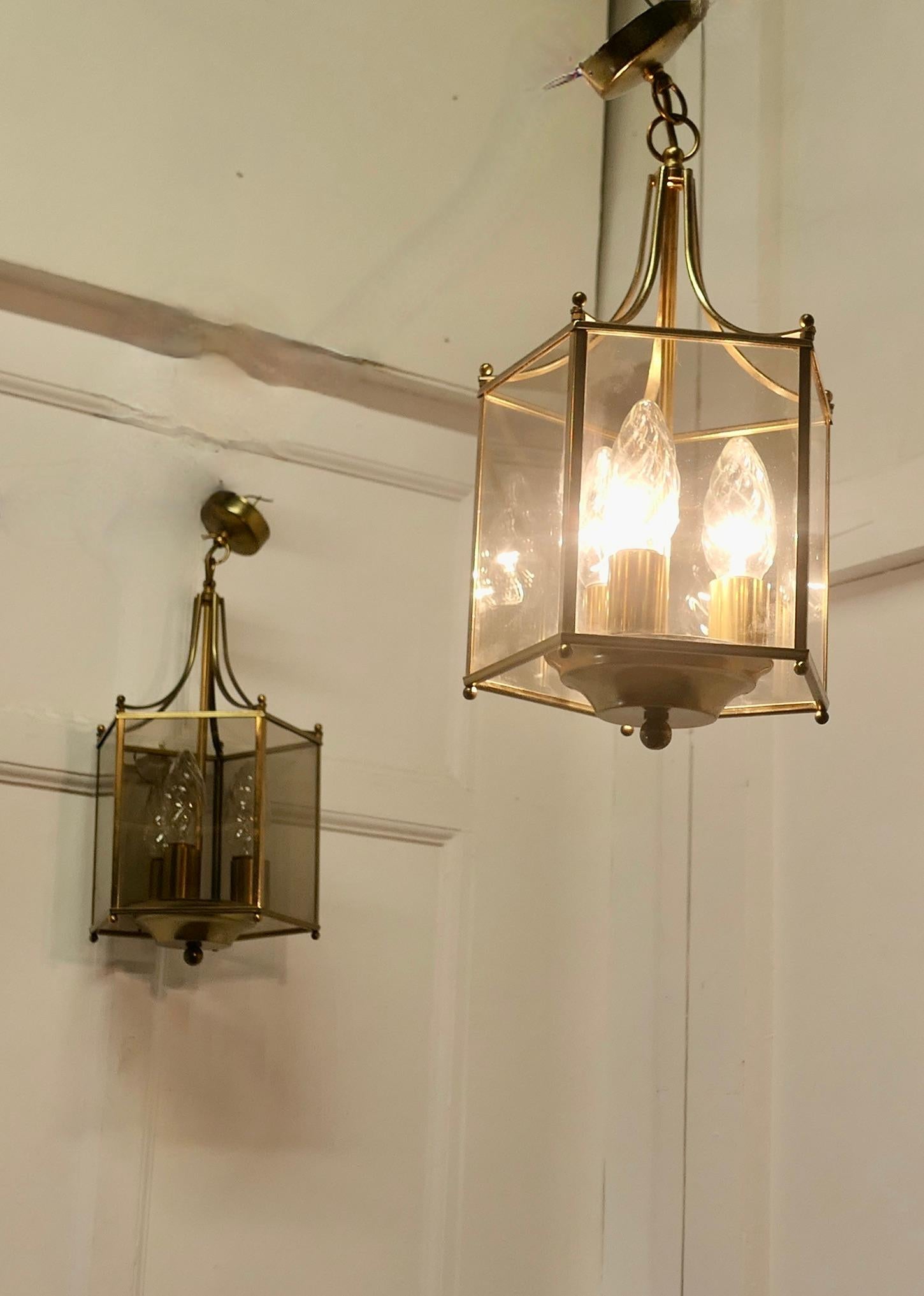 Superb Quality Pair of Art Deco Style Brass and Glass Lanterns      For Sale 5