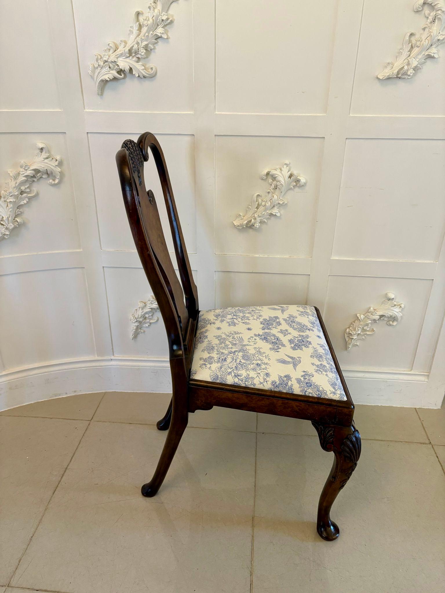 Juego de 6 Sillas de Comedor Antiguas Victorianas de Nogal Tallado de Excelente Calidad Inglés en venta