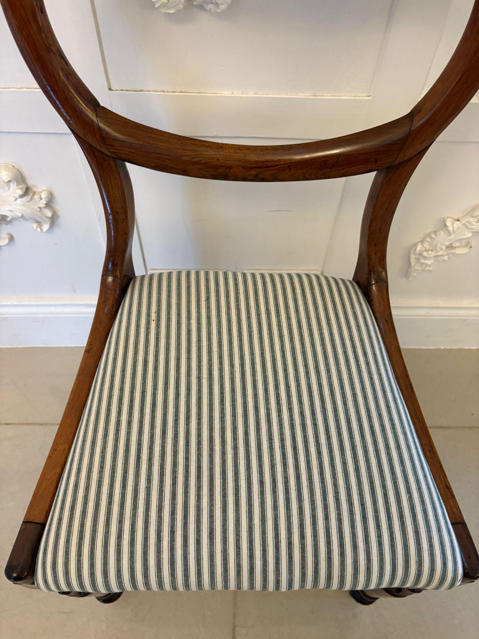 XIXe siècle Superbe ensemble de 6 chaises de salle à manger en palissandre de l'époque victorienne en vente