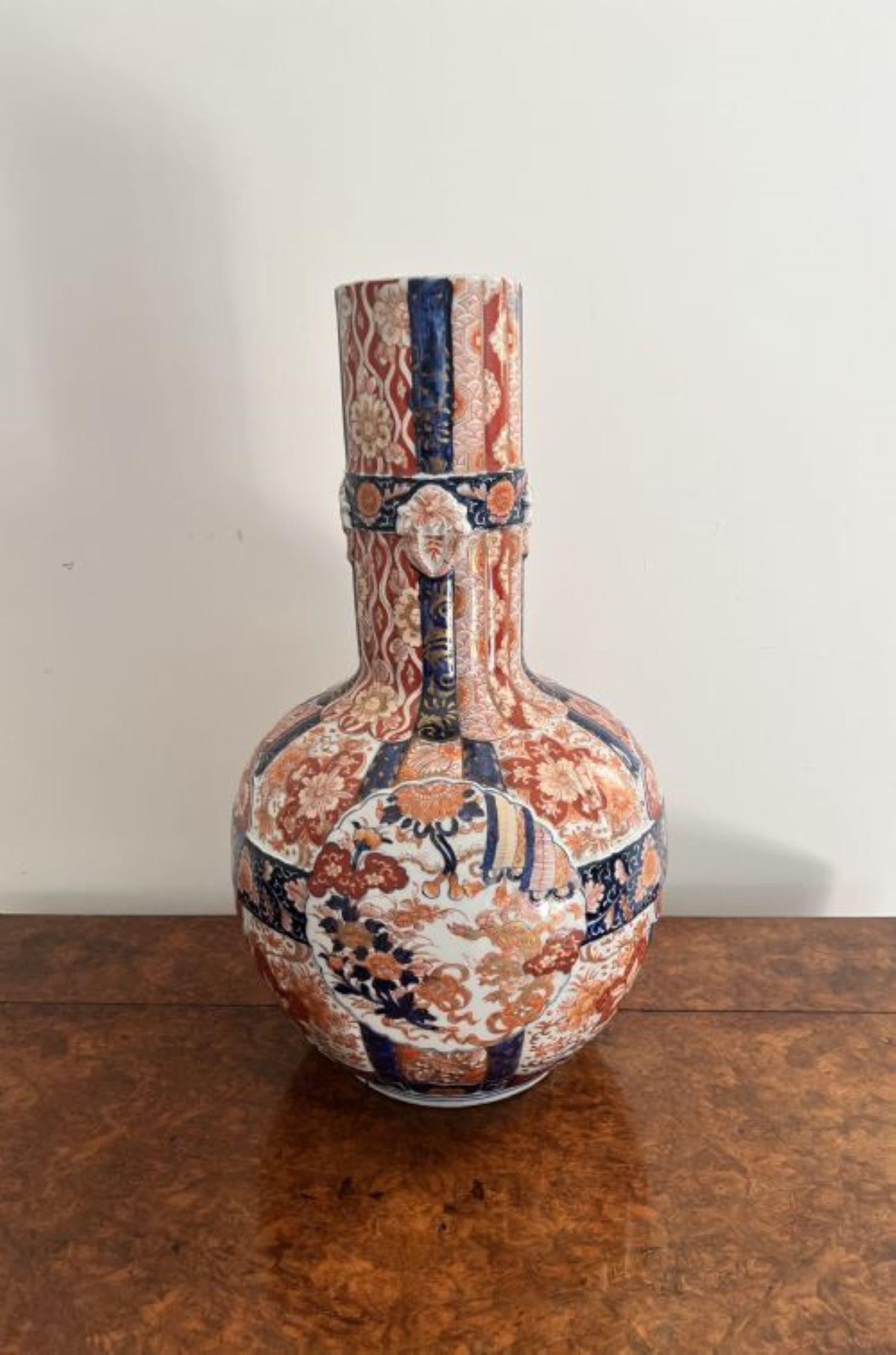 Victorien Superbe et inhabituel grand vase Imari japonais ancien du 19ème siècle  en vente
