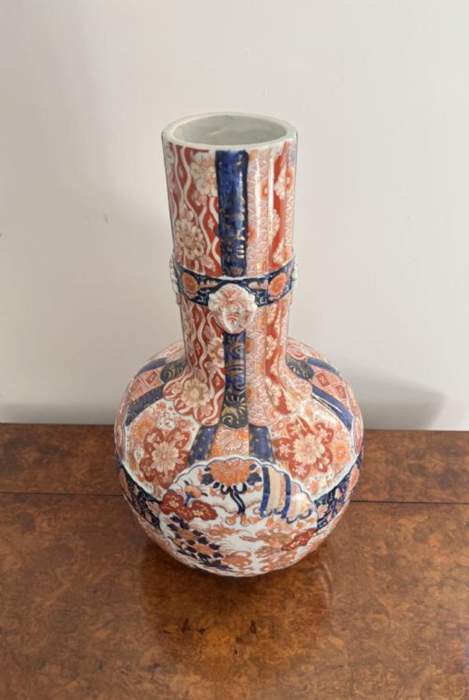 Superbe et inhabituel grand vase Imari japonais ancien du 19ème siècle  en vente 3