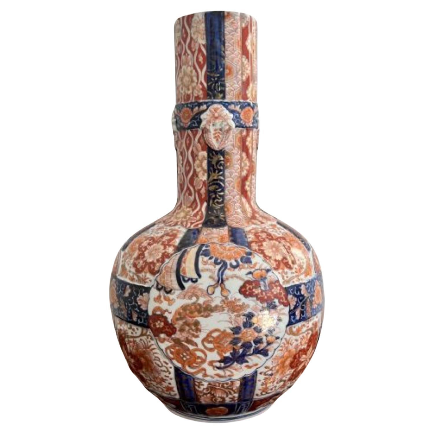 Superbe et inhabituel grand vase Imari japonais ancien du 19ème siècle  en vente