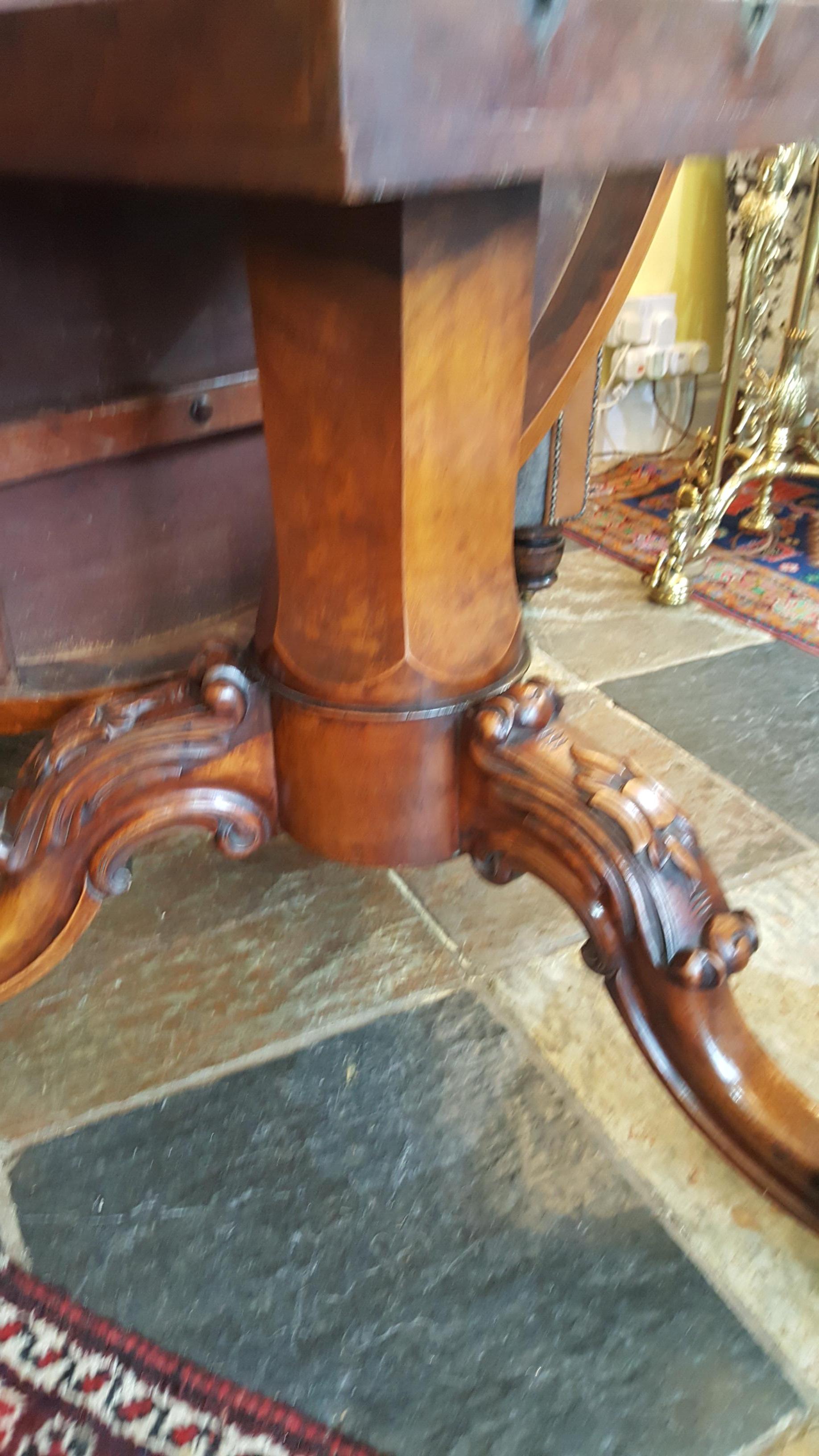 Superb Quality Victorian Burr Walnut Center Breakfast Table For Sale 2