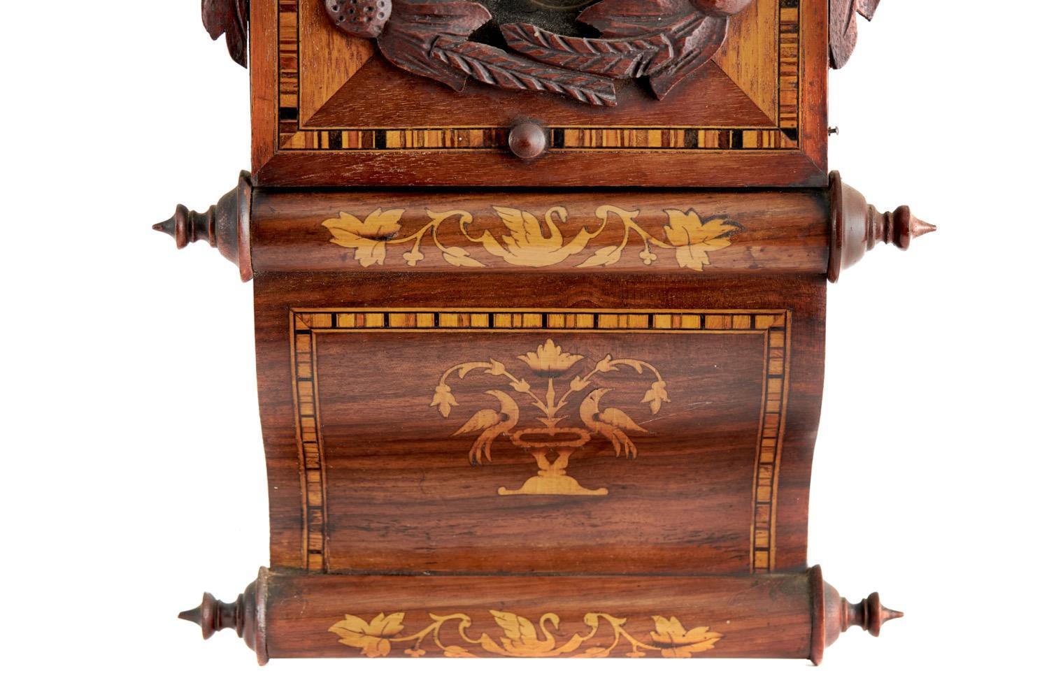 Superb Quality Victorian Walnut Inlaid Wall Clock In Good Condition In Ipswich, GB