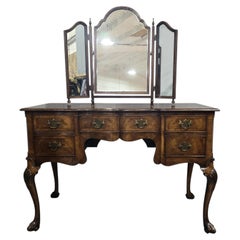 Superb Queen Anne Dressing Table