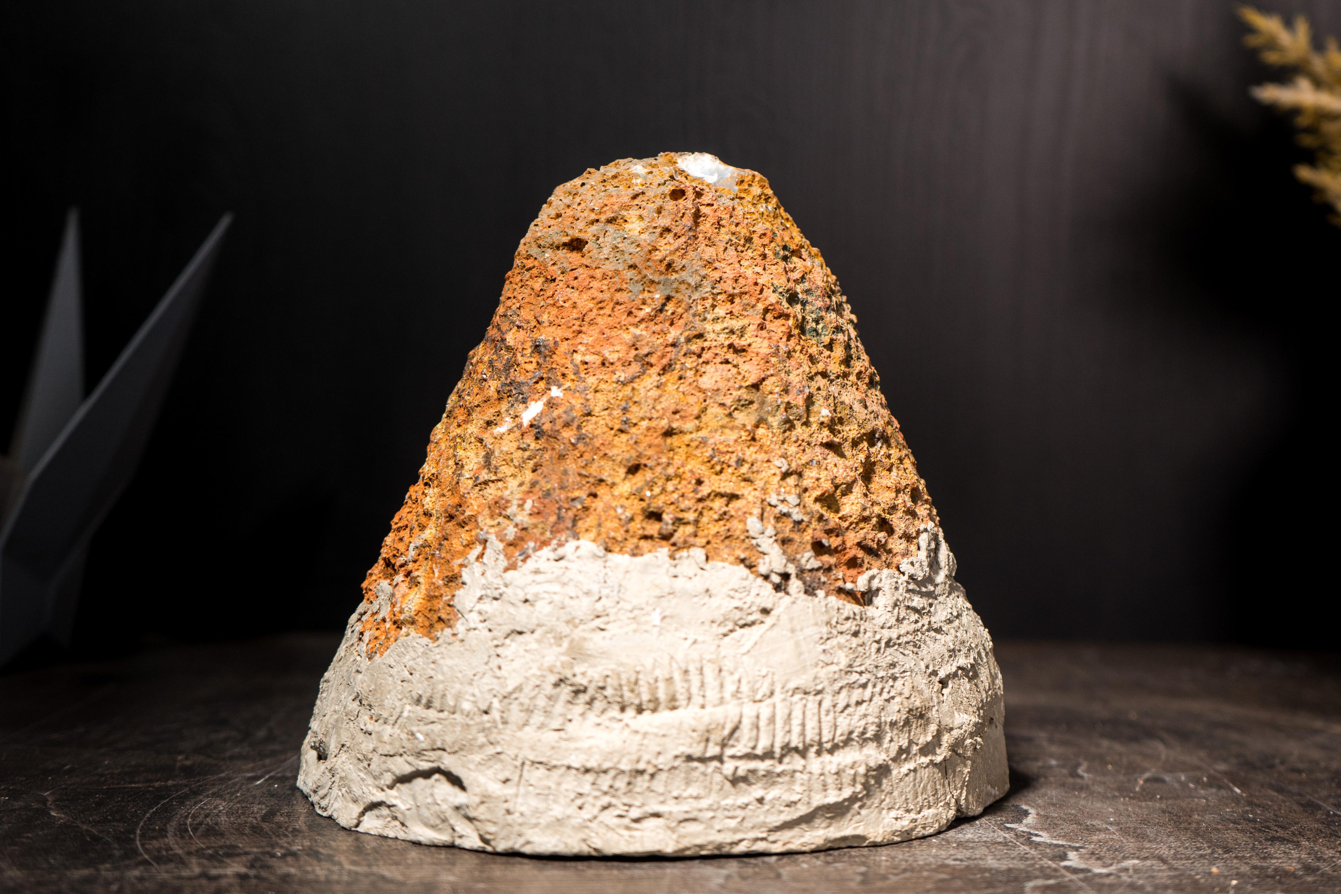 Raro geode di agata blu e bianco con lacci intatti proveniente dal Brasile in vendita 5