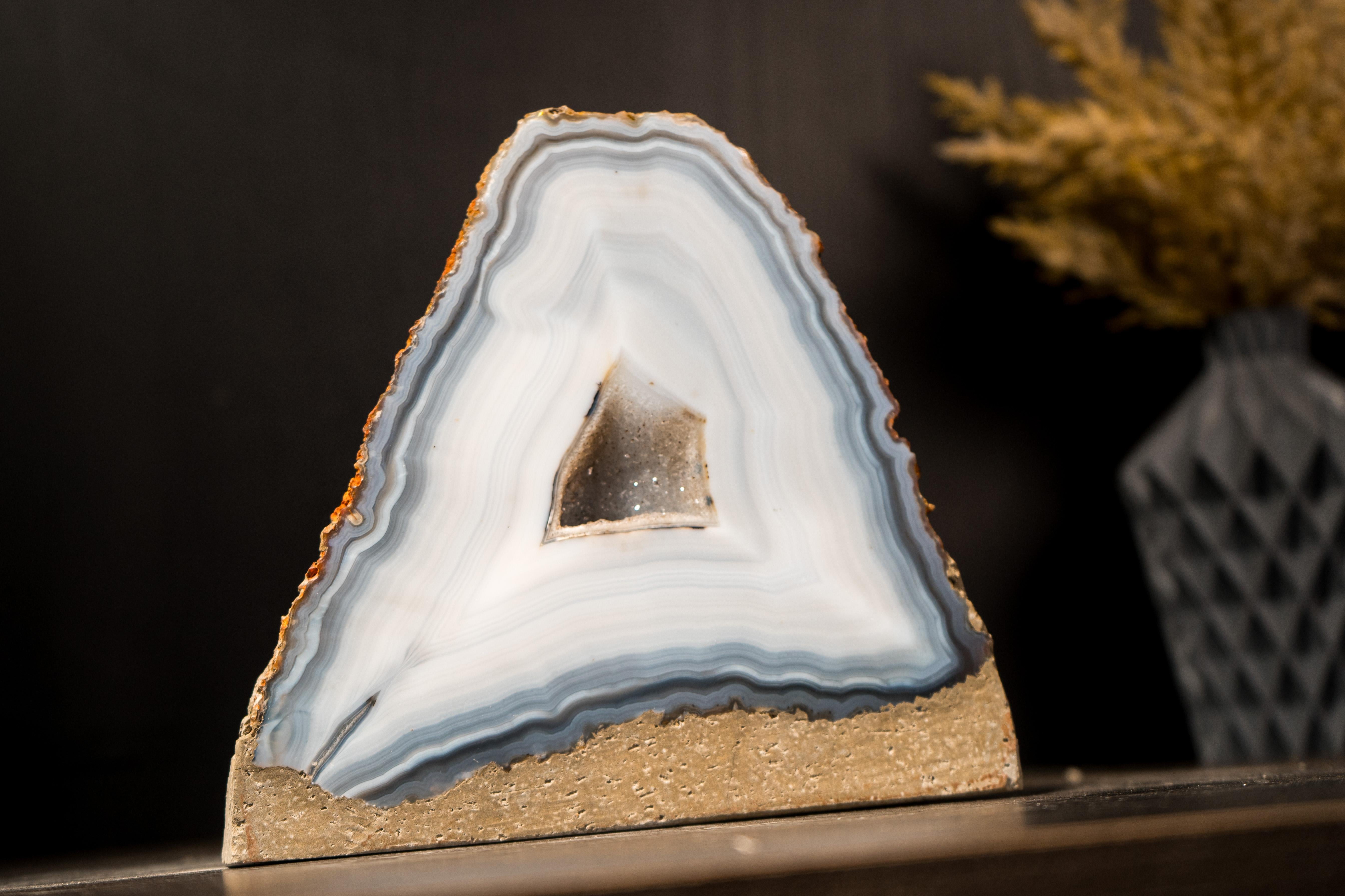 Rare géode d'agate dentelle bleue et blanche, agate de qualité collection en vente 5