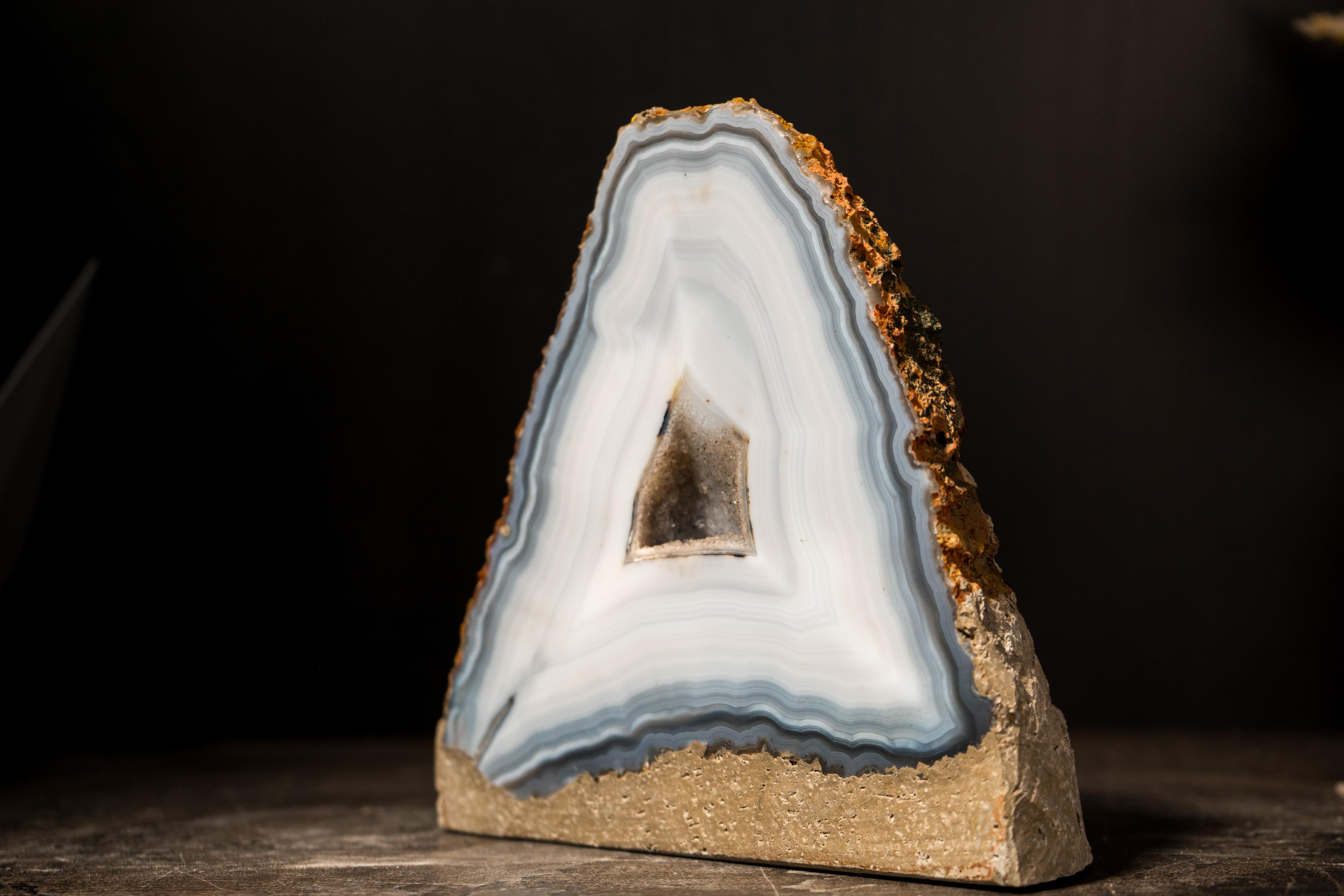 Cristal Rare géode d'agate dentelle bleue et blanche, agate de qualité collection en vente