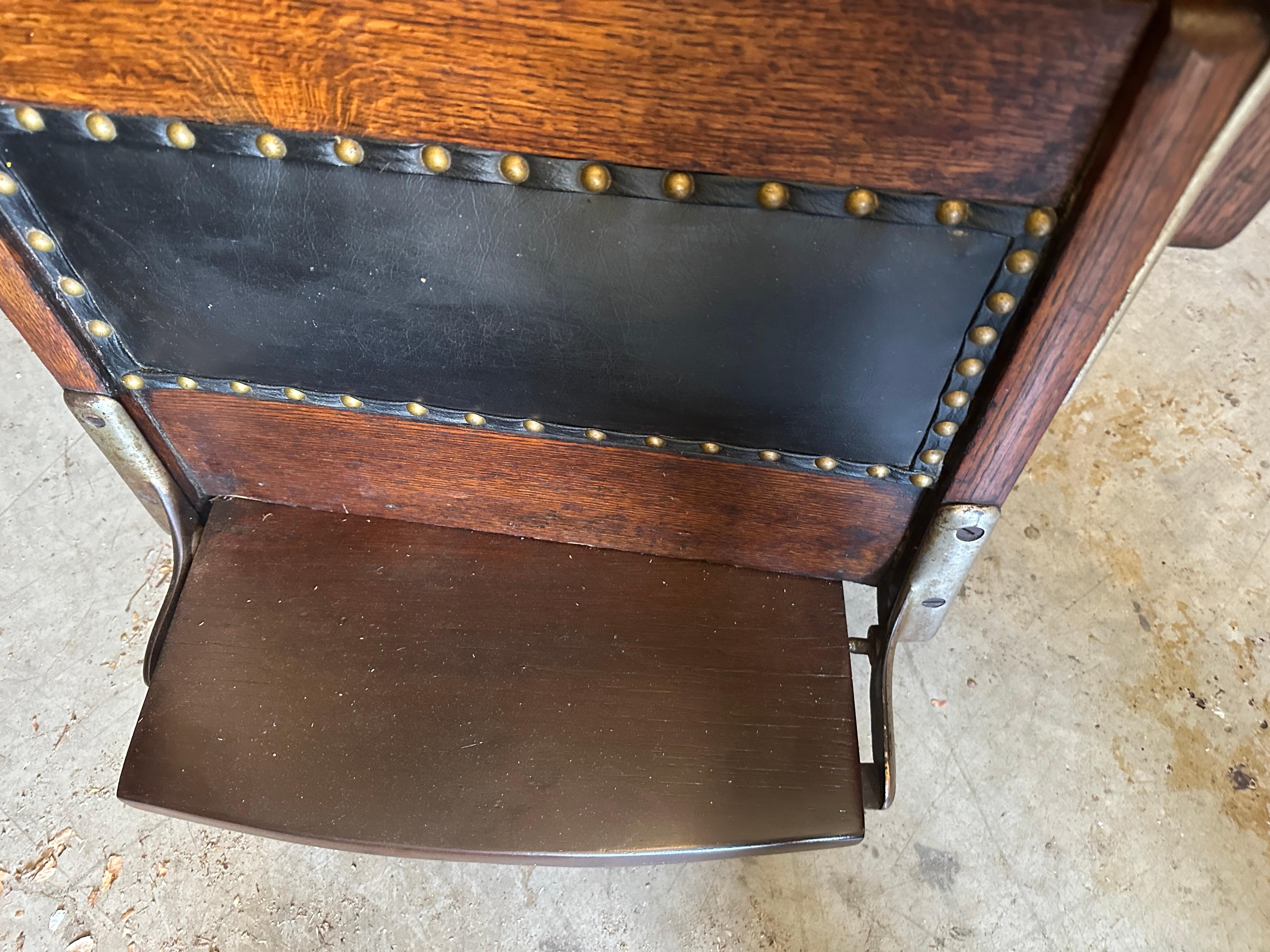 American SUPERB Rare Quarter-Sawn Oak Barber Chair For Sale